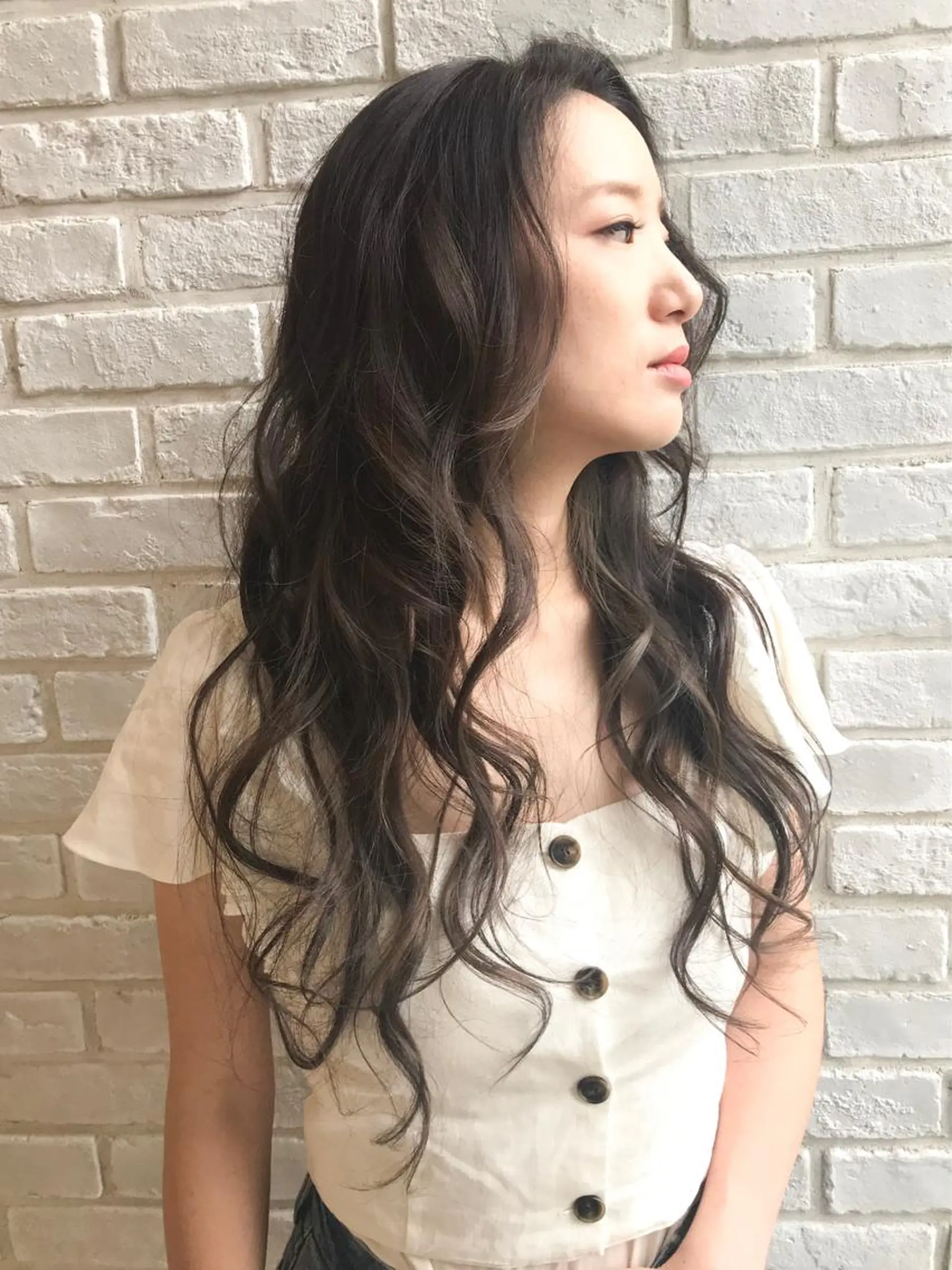 ロング カラー 小野 かなこのヘアスタイル