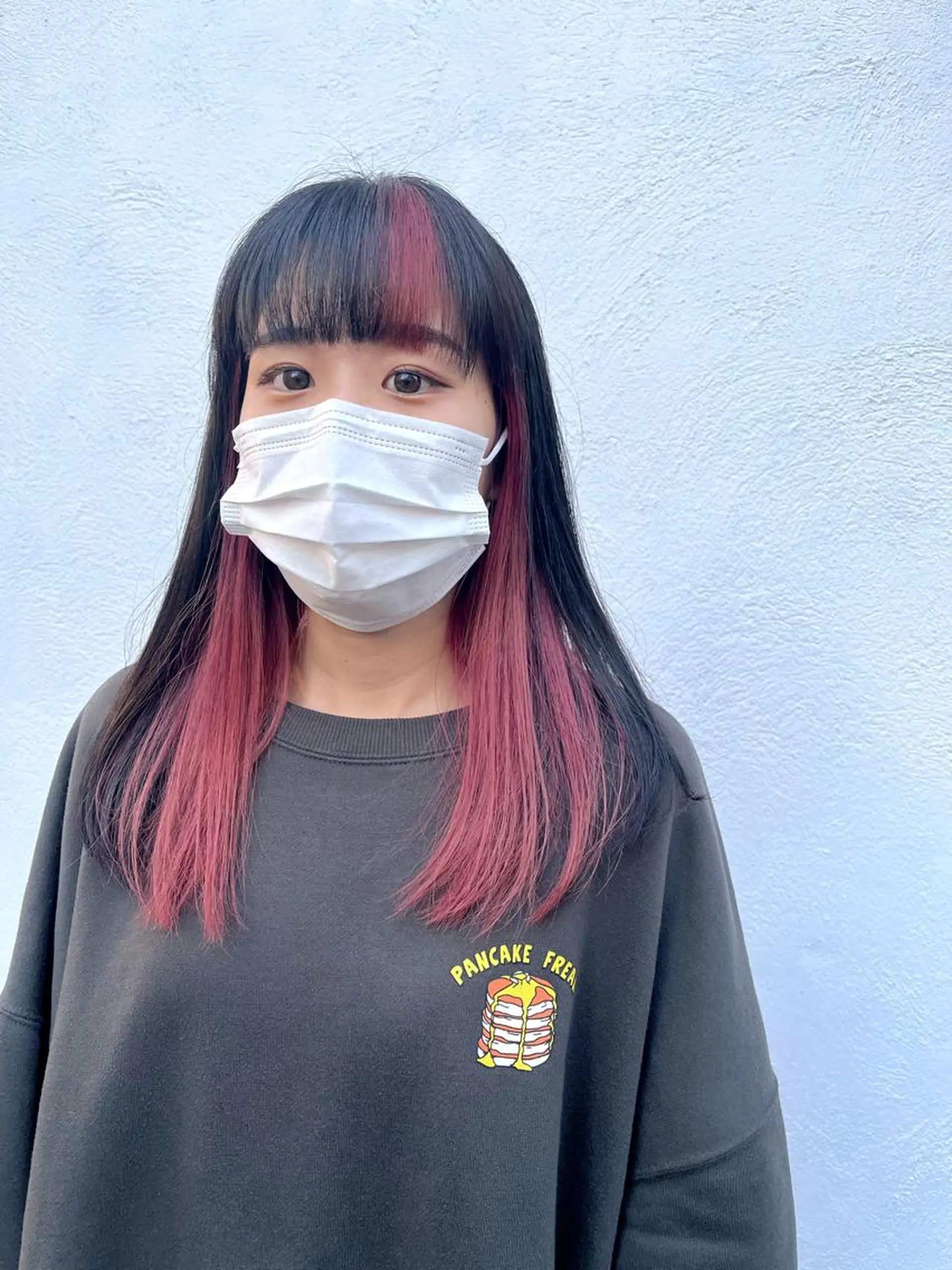 セミロング カラー デザインカラー SALOWIN神戸三宮店所属・【美髪を叶える】中谷 彰宏（アキ)のヘアスタイル