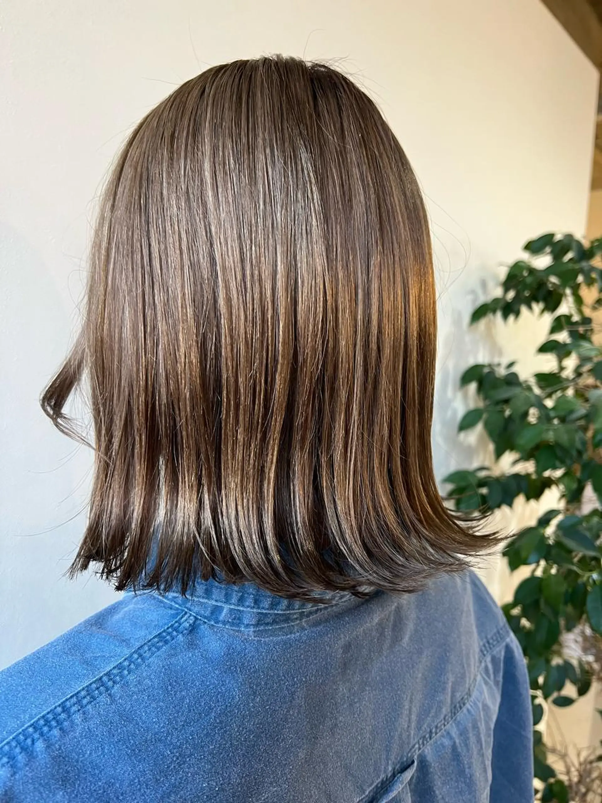 ミディアム hair  bh.maara所属・bh.maara デザイン／ハイトーンのヘアスタイル