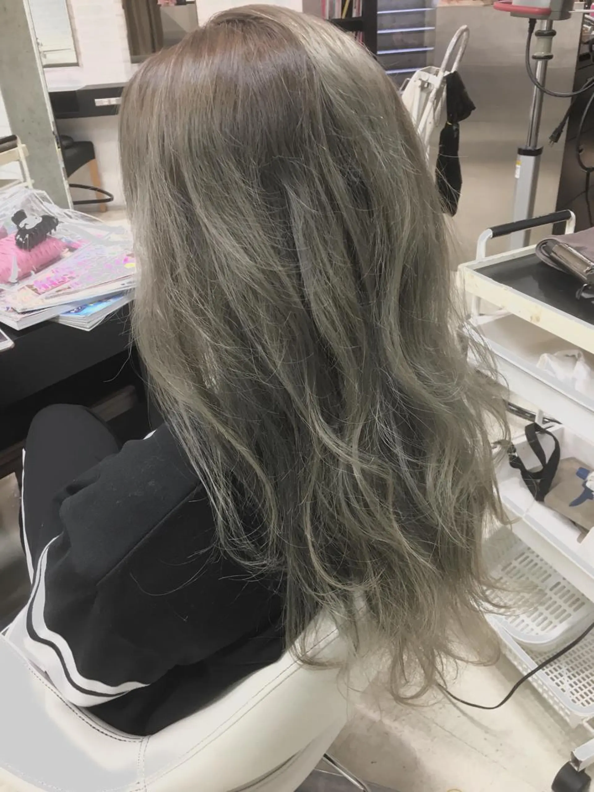 ロング カラー イルミナカラー カット ヘアカラー brace 立花のヘアスタイル