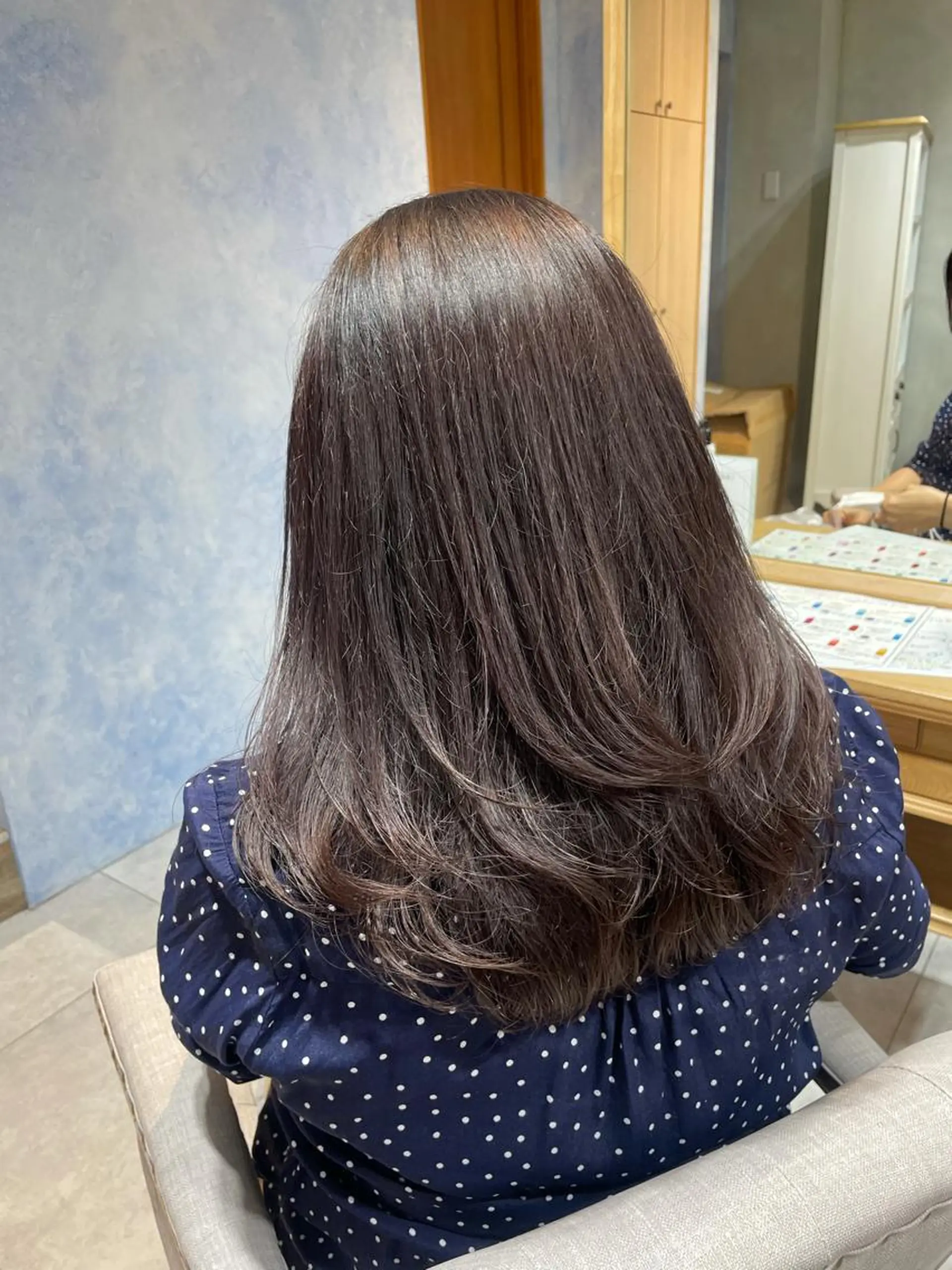 ロング カラー ロングレイヤー 透明感カラー ラベンダーカラー ラベンダーピンク ピンクカラー 若林 良のヘアスタイル