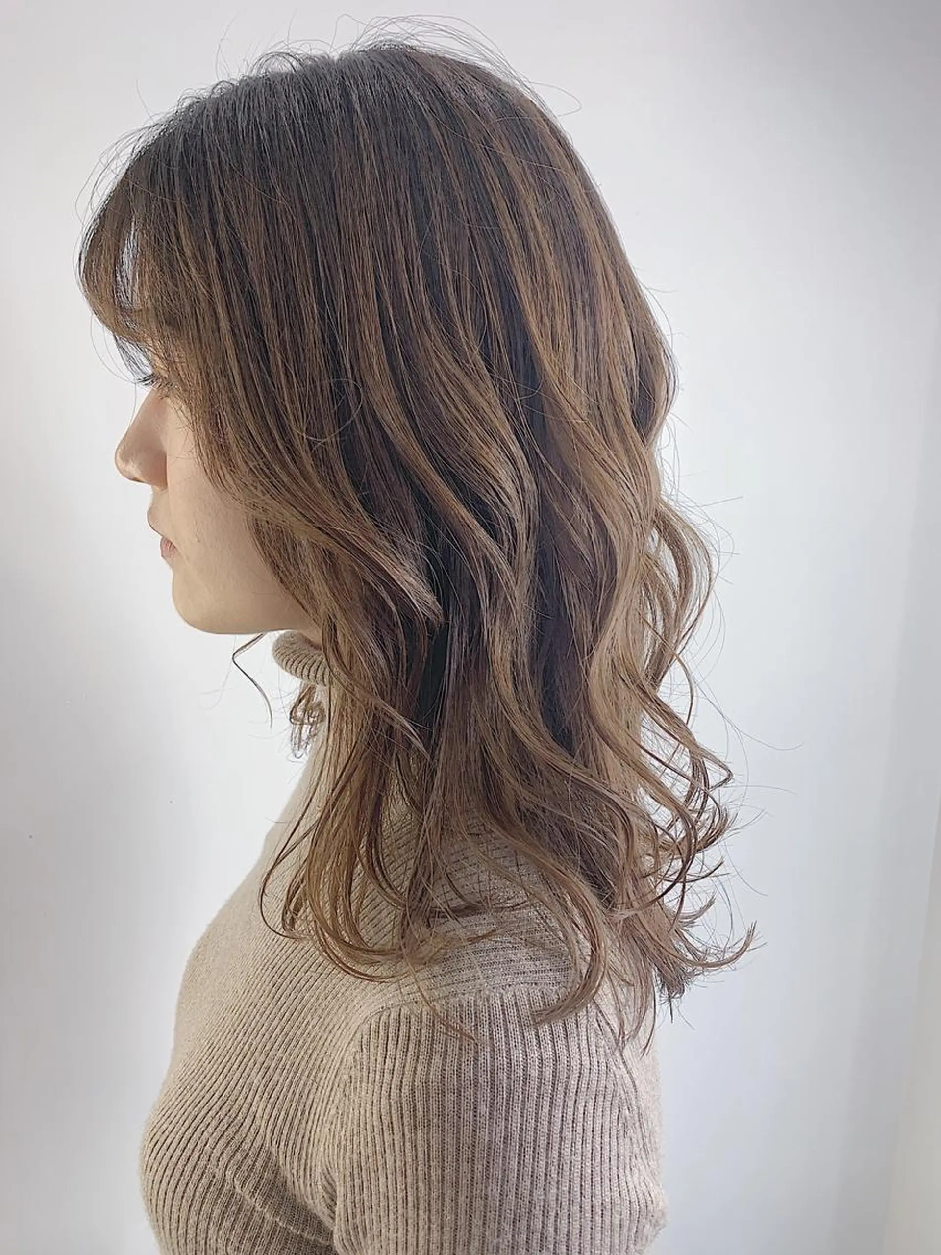 ミディアム カラー ヘアアレンジ ミディアムパーマ アディクシーカラー ベージュカラー グレージュ ハイライトカラー レイヤーカット/艶髪 🎀笠原 優花🎀のヘアスタイル