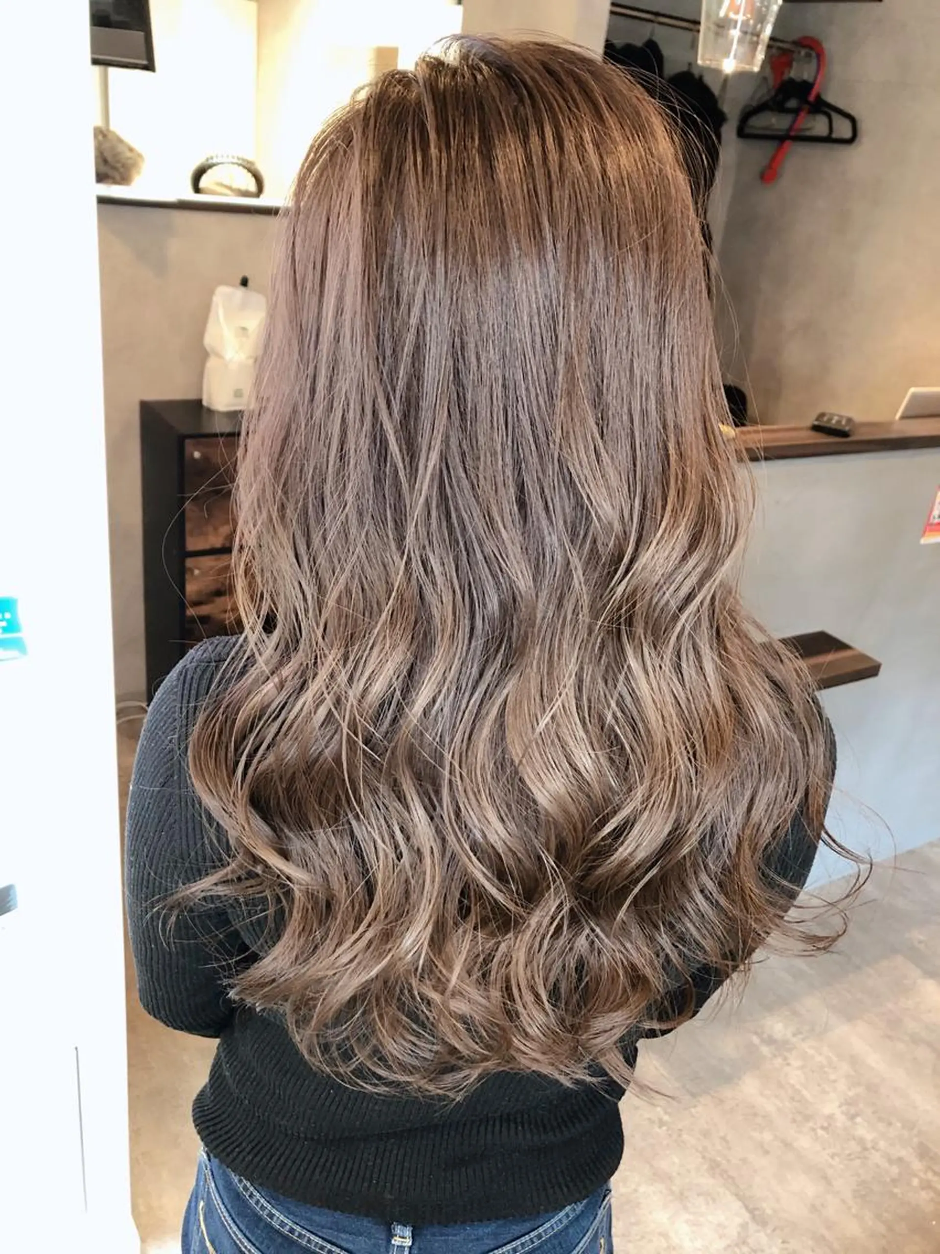 セミロング カラー アッシュ バレイヤージュ ベージュカラー ブリーチ グラデーションカラー カット エクステ RIENSリエンス ✂️木村康二✂️のヘアスタイル