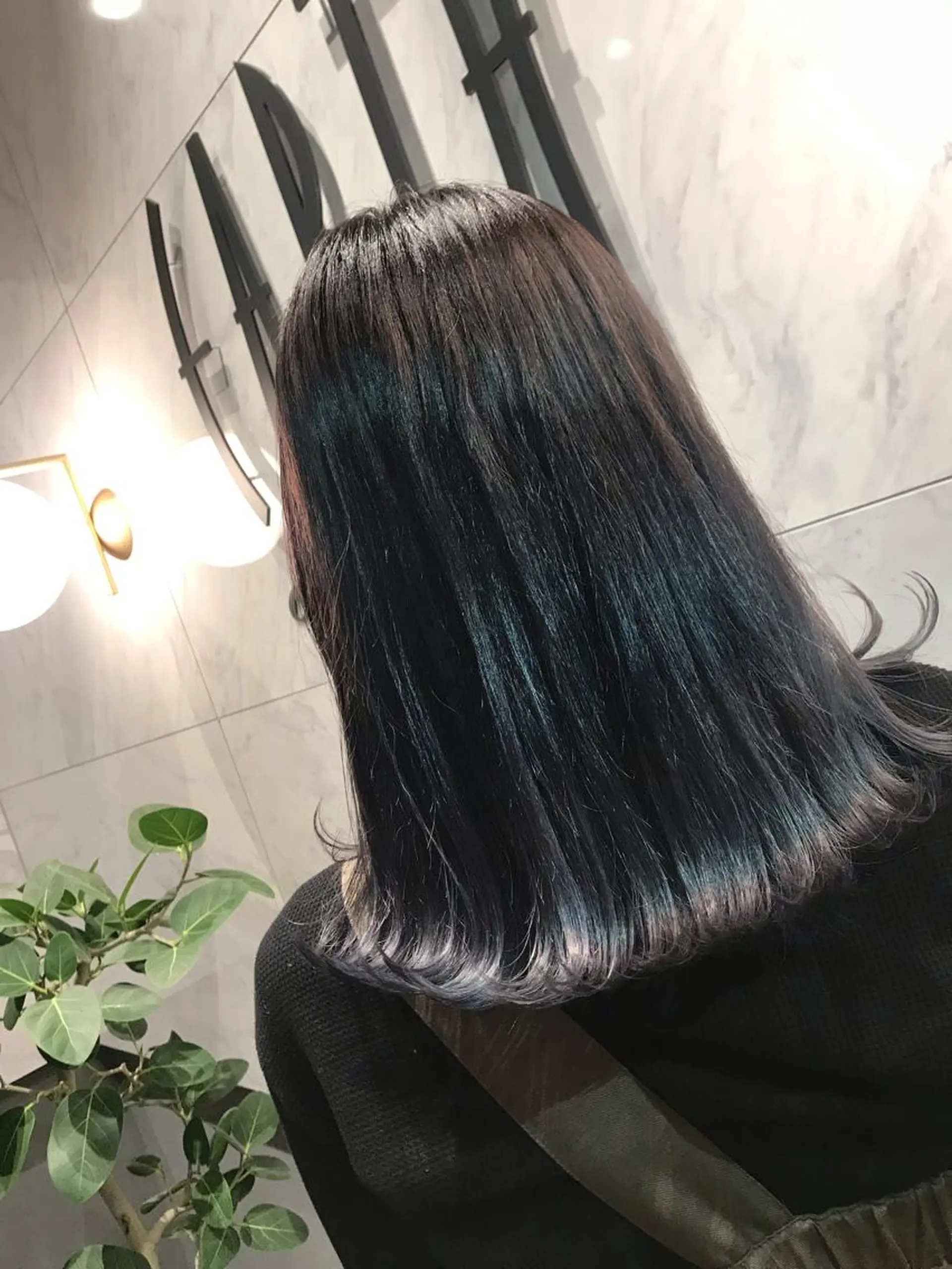 ミディアム カラー ブリーチ グレージュ ラベンダーカラー ラベンダーグレージュ ラベンダーグレー 茂木 結希のヘアスタイル