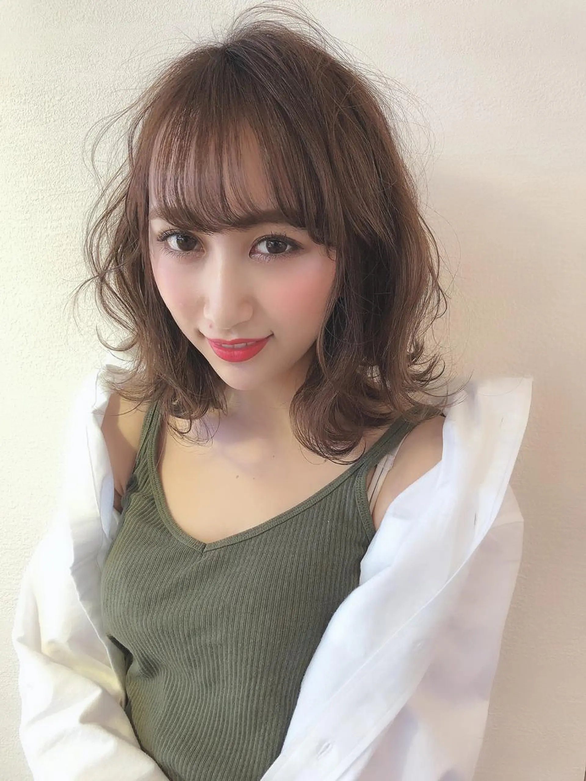 ミディアム カラー カット ヘアカラー トリートメント 韓国ヘア特化型美容師 カワノマイ🇰🇷のヘアスタイル