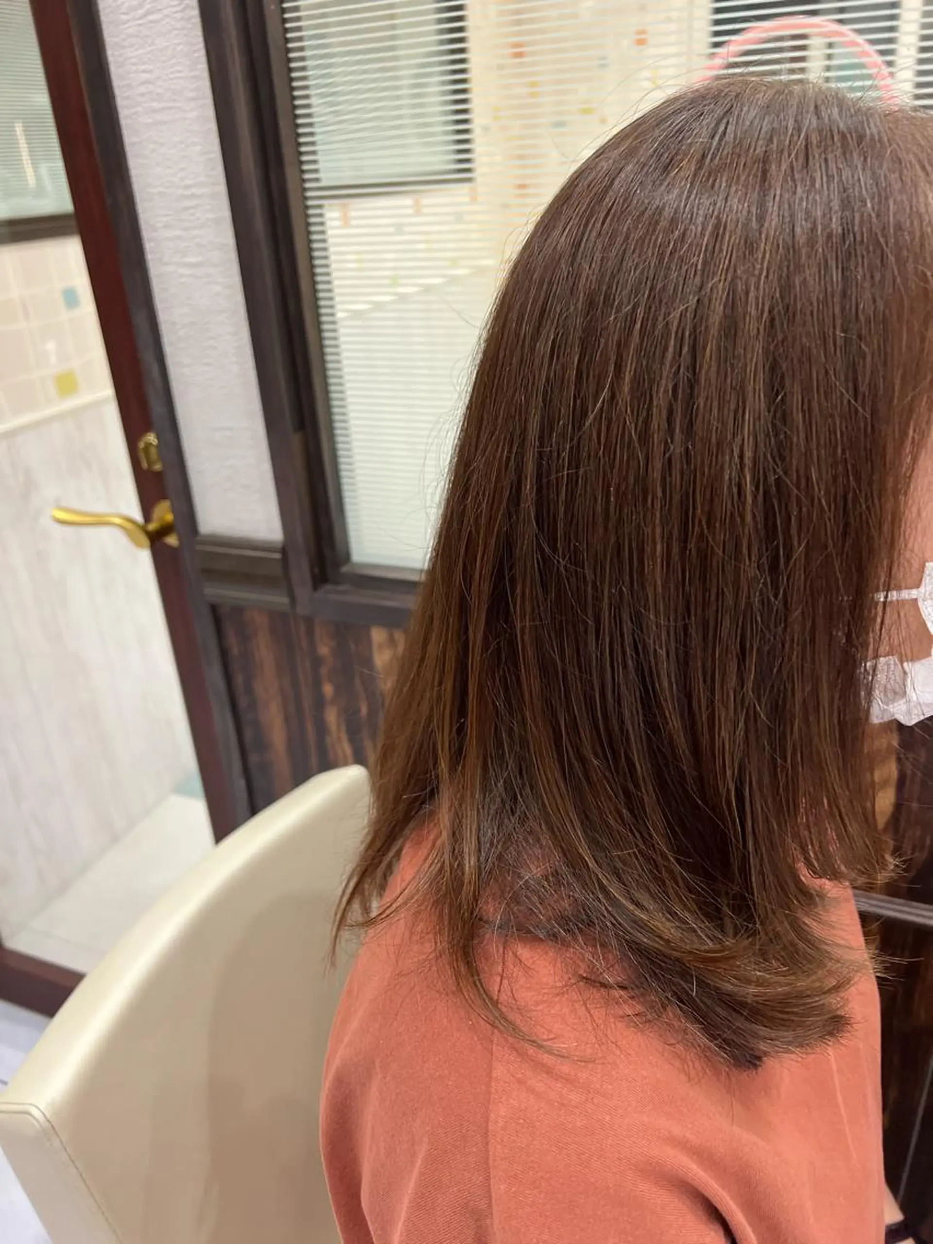 セミロング あんどう ゆうかのヘアスタイル