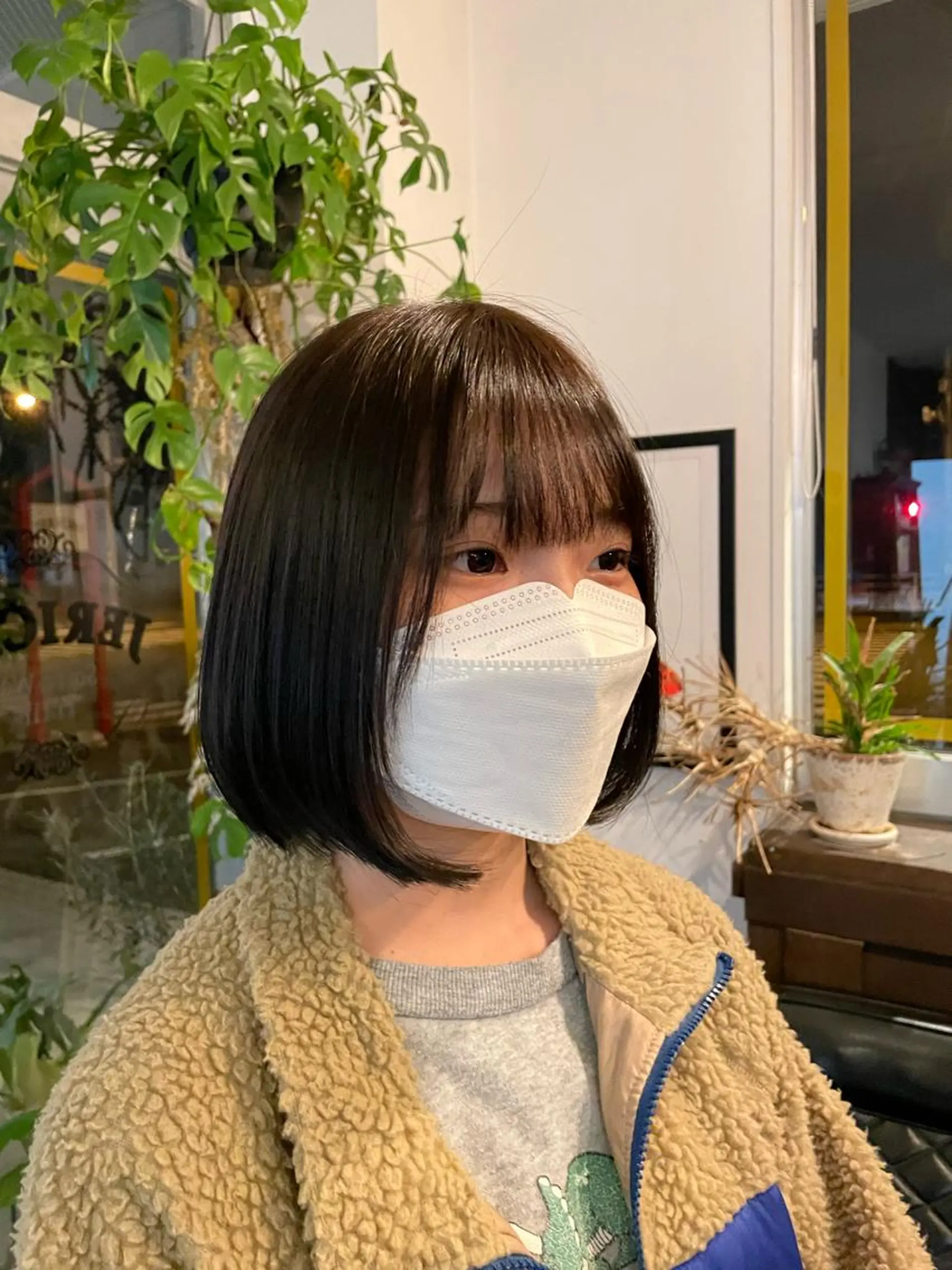 ミディアム カラー カット JERICHO HAIR所属・河野 由佳の眉毛・アイブロウイメージ