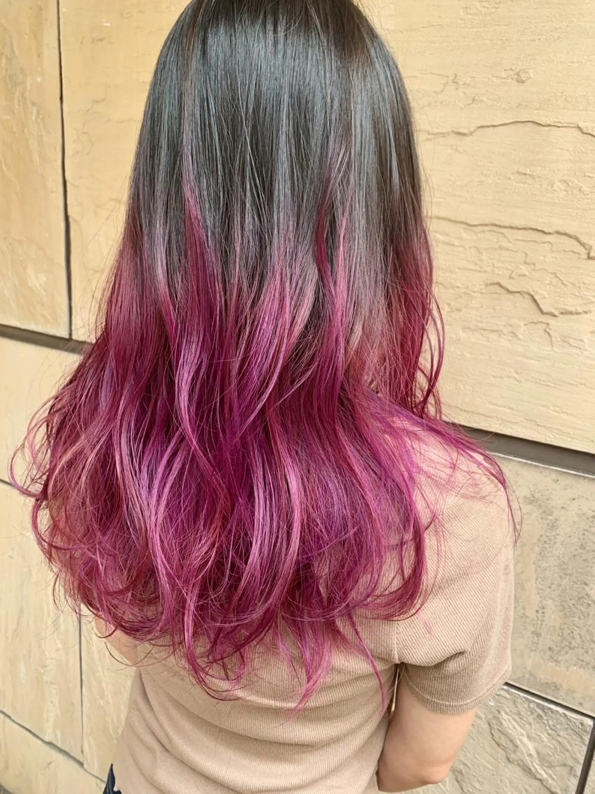 ロング カラー バレイヤージュ レイヤーカット ヘアカラー トリートメント エクステ KAZUMAのヘアスタイル