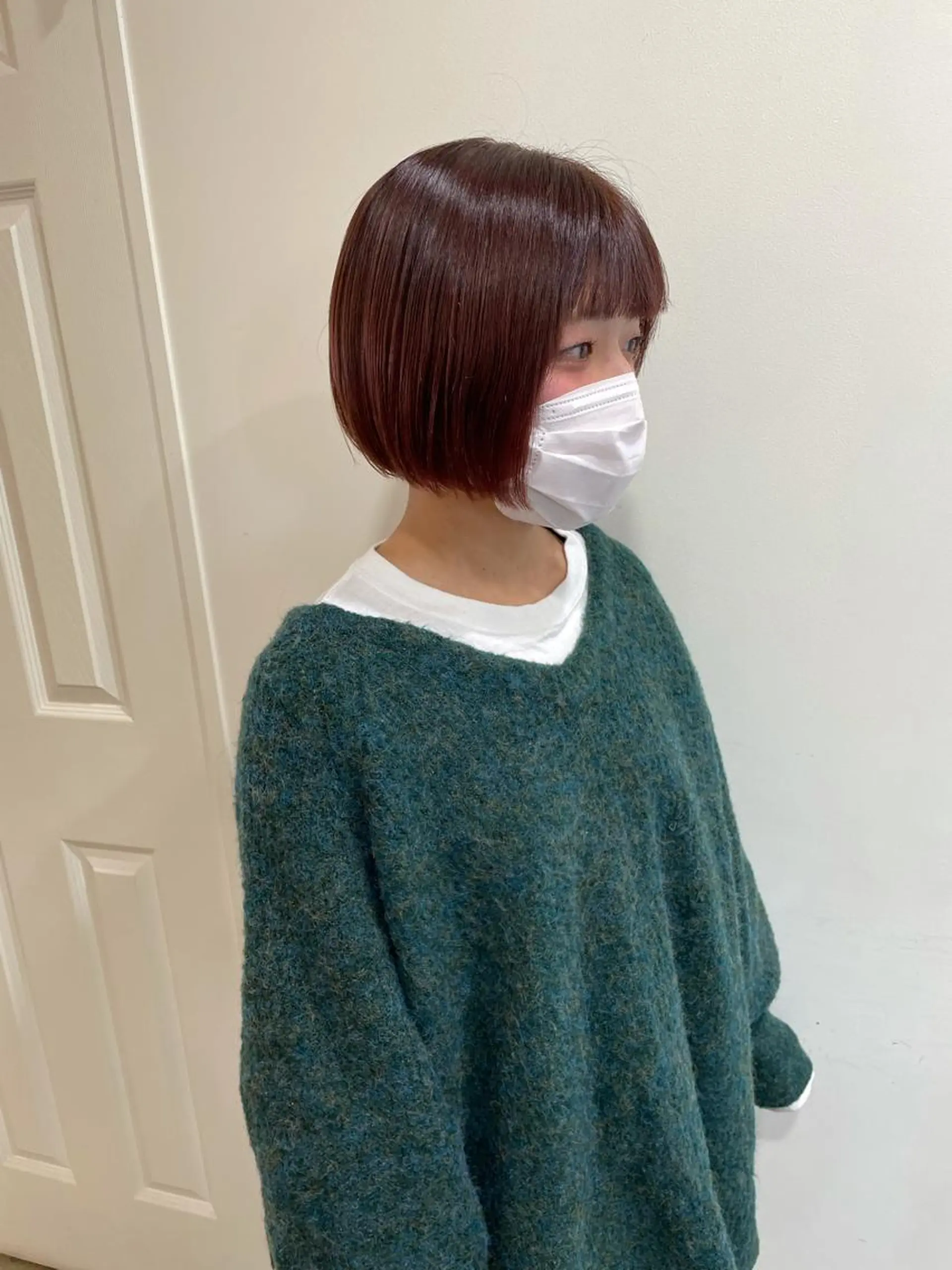ショート カラー レッドカラー ボブ カット ヘアカラー トリートメント MIOベージュカラー 柔らかいカラーのヘアスタイル