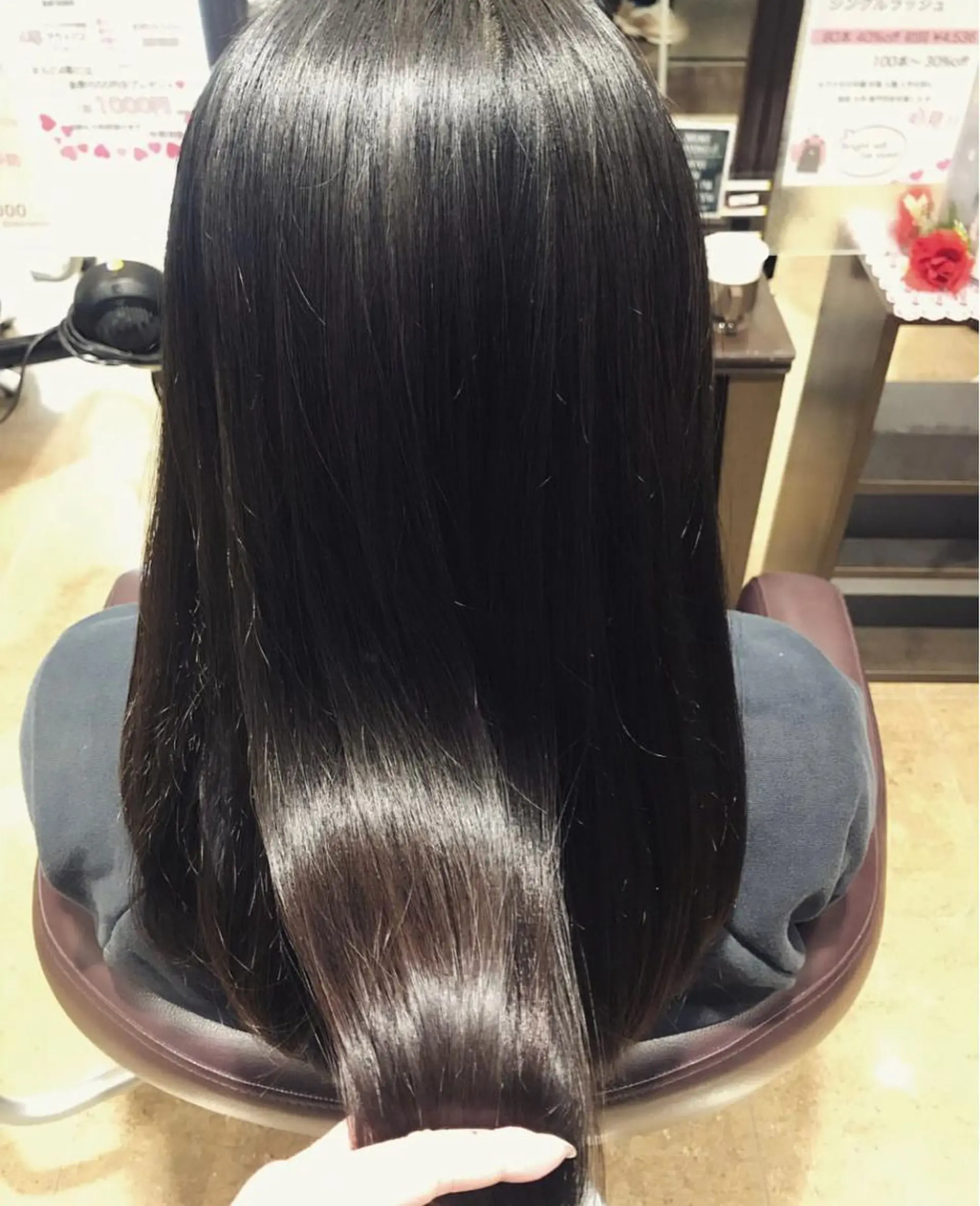 ロング カラー 縮毛矯正 ships所属・舩坂 友賀のヘアスタイル