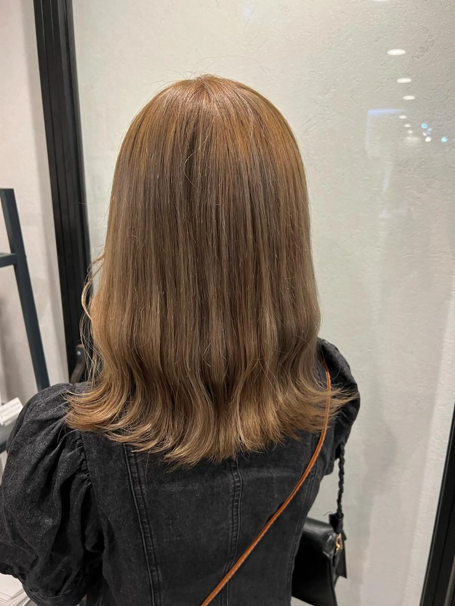 ミディアム カット ヘアカラー トリートメント ulu. amiのヘアスタイル