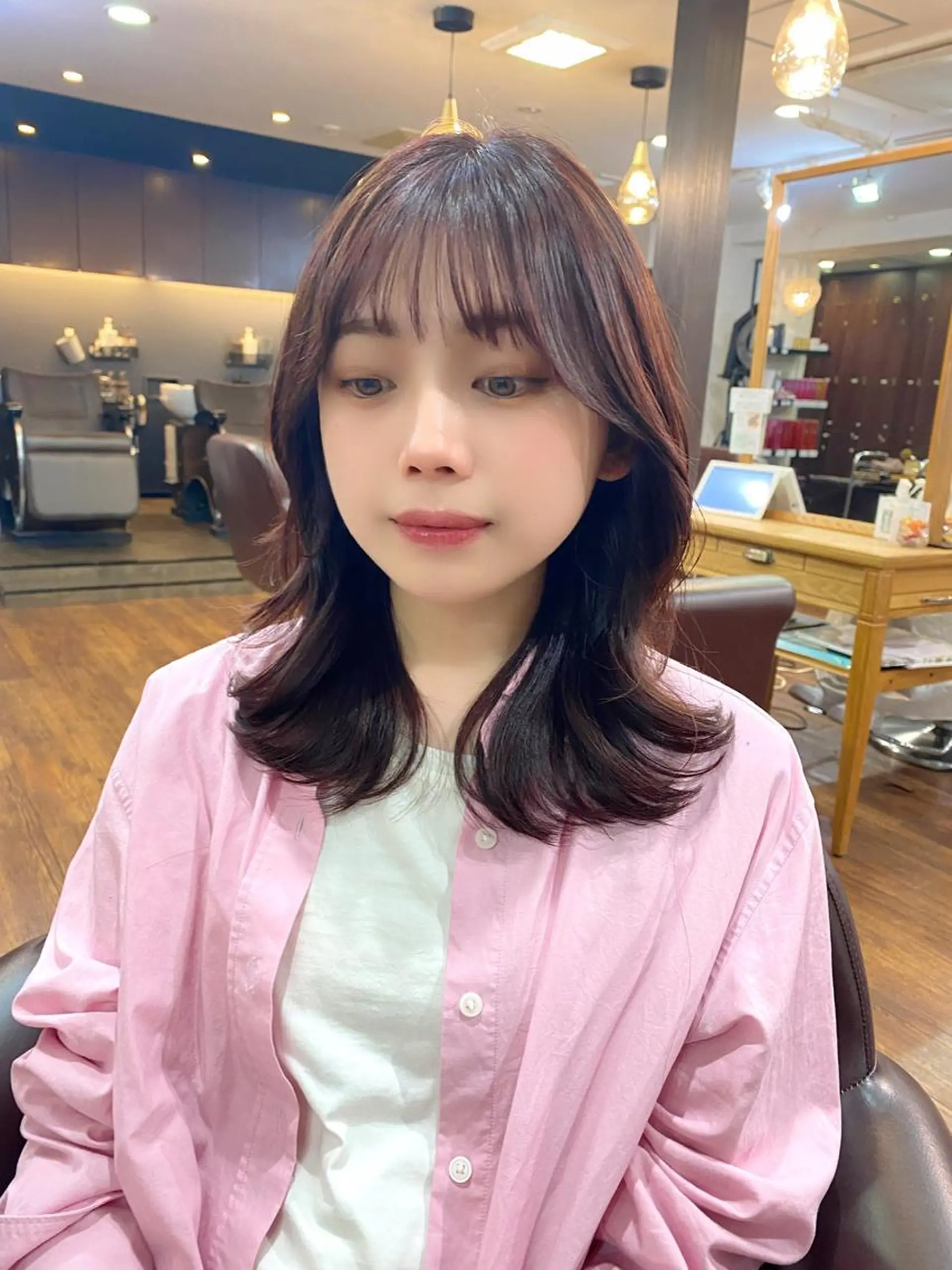 ミディアム カラー くびれヘア くびれレイヤー レイヤーカット SALOWIN吉祥寺suite店所属・似合わせレイヤー 🇰🇷荒木洋文のヘアスタイル