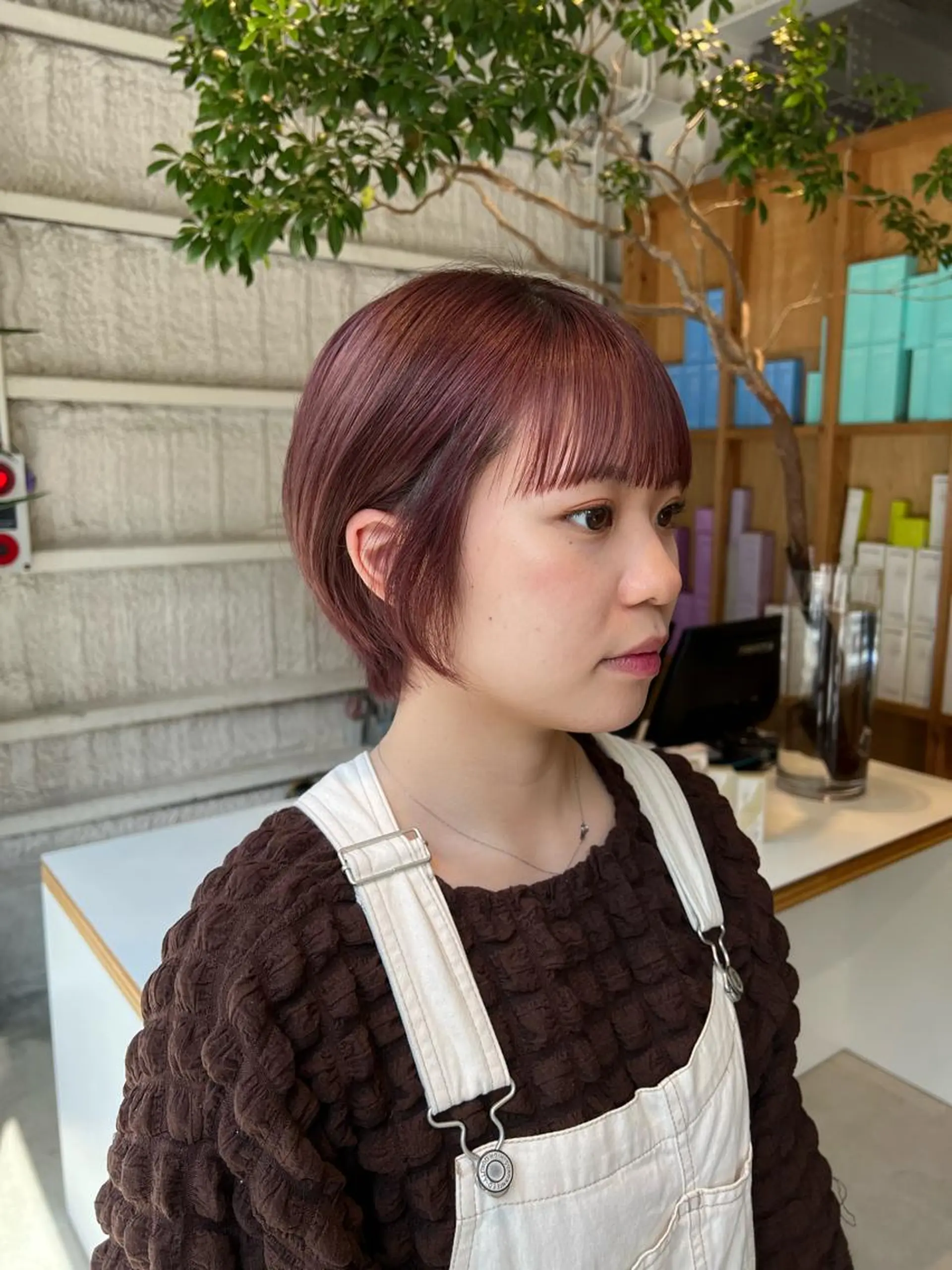 ショート ヘアカラー 青木 芽生のヘアスタイル