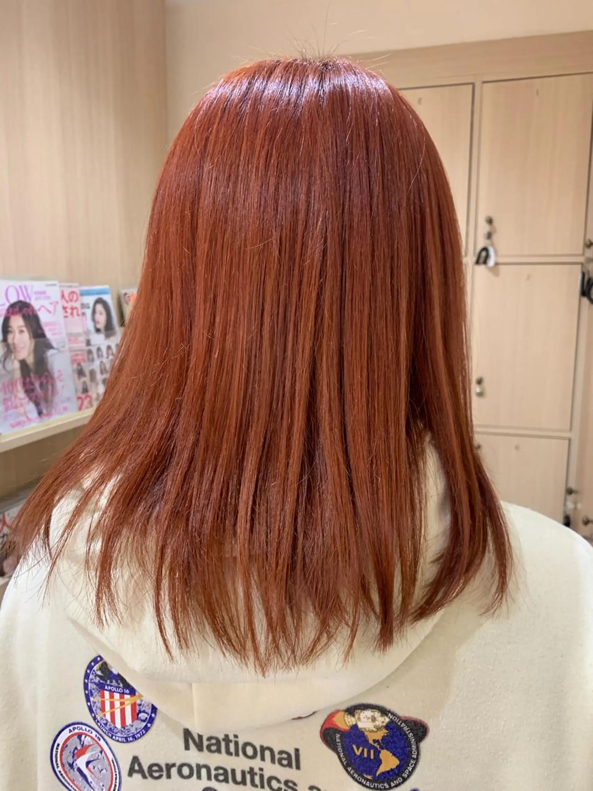 ミディアム カラー ヘアカラー トリートメント 店長ハイトーンカラー 柞山史奈のヘアスタイル