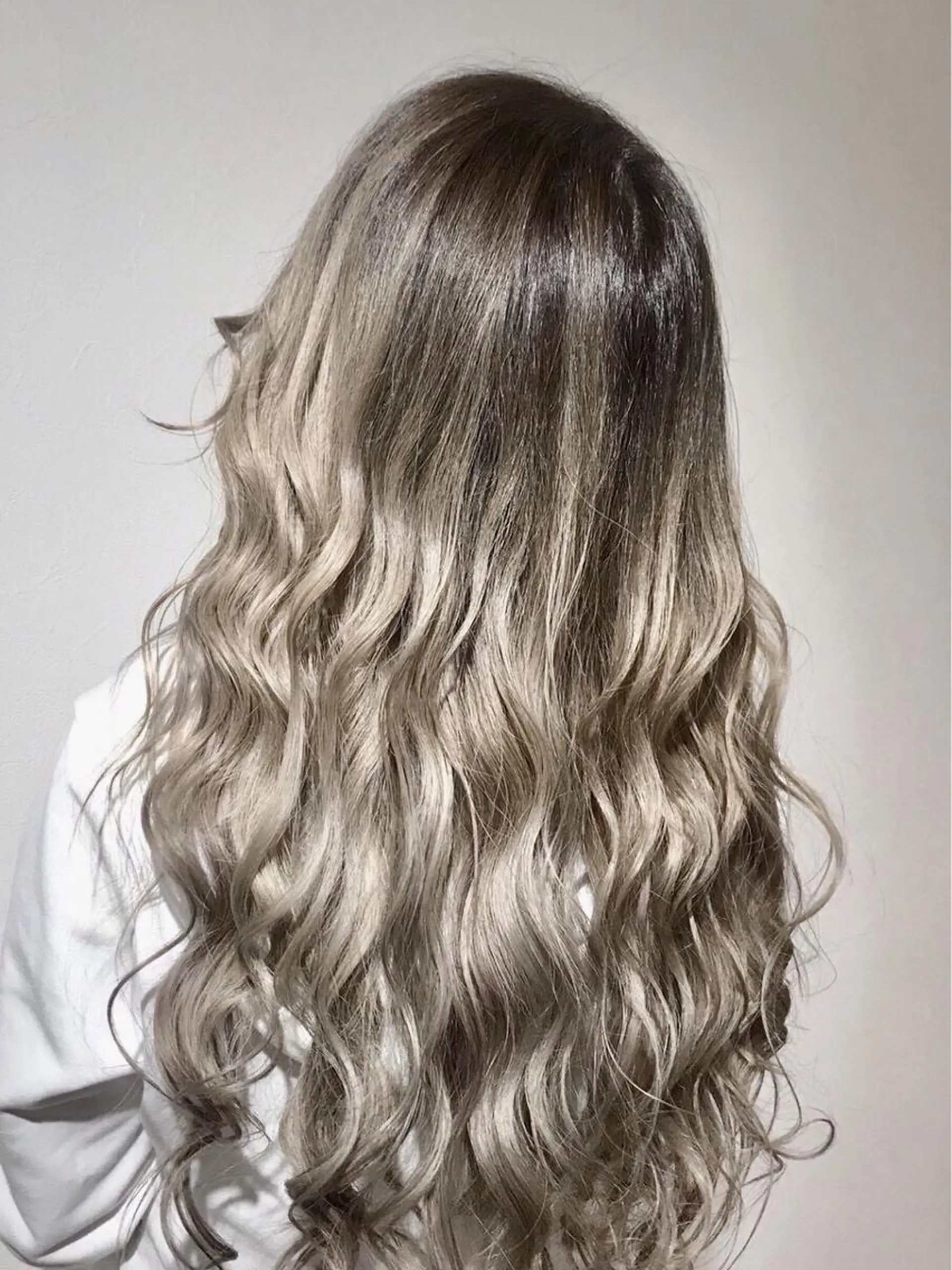 ロング カラー パーマ ヘアアレンジ レミーエクステ大阪 Device梅田のヘアスタイル