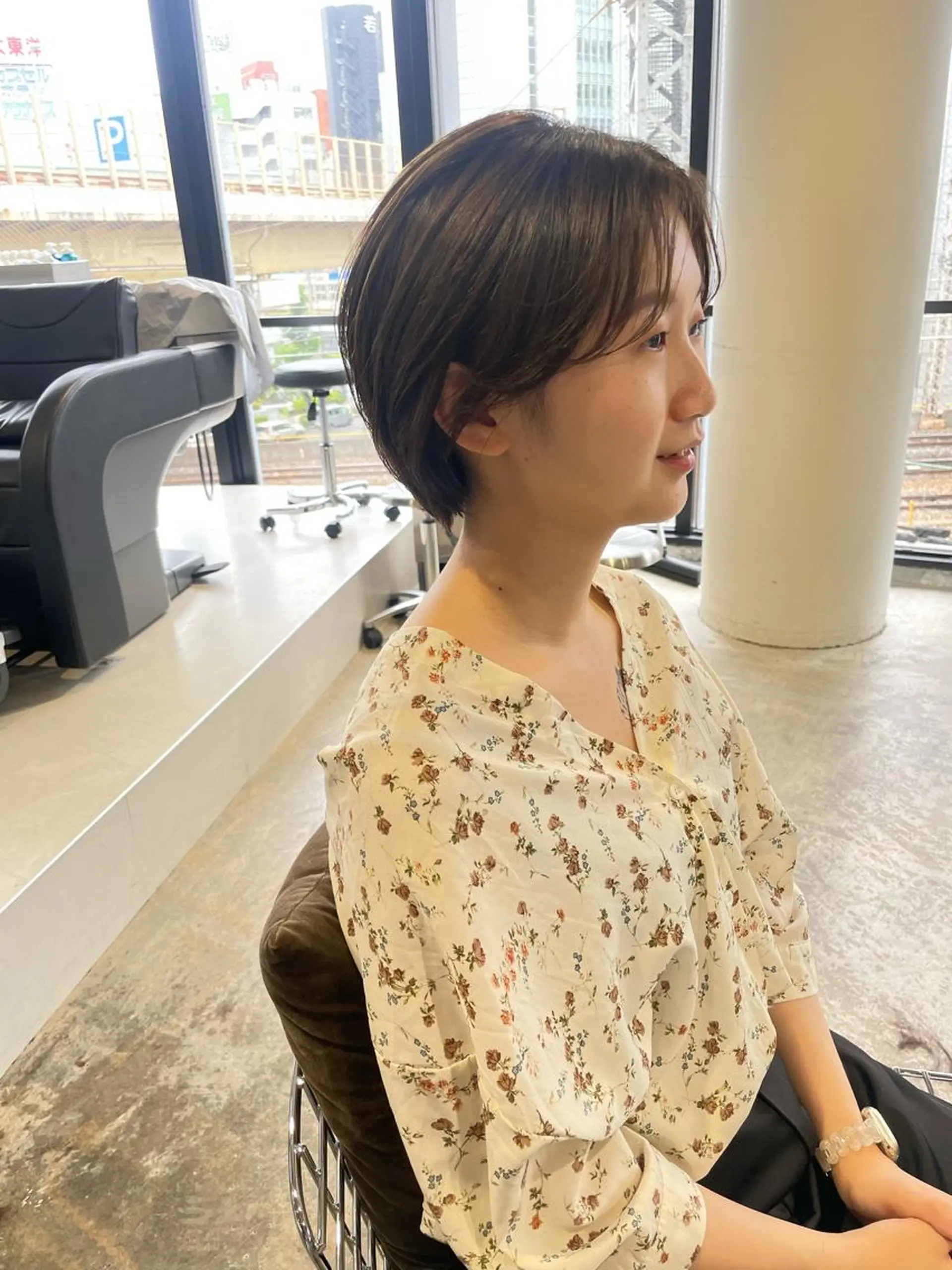 ショート カット ヘアカラー トリートメント 大迫 江梨のヘアスタイル
