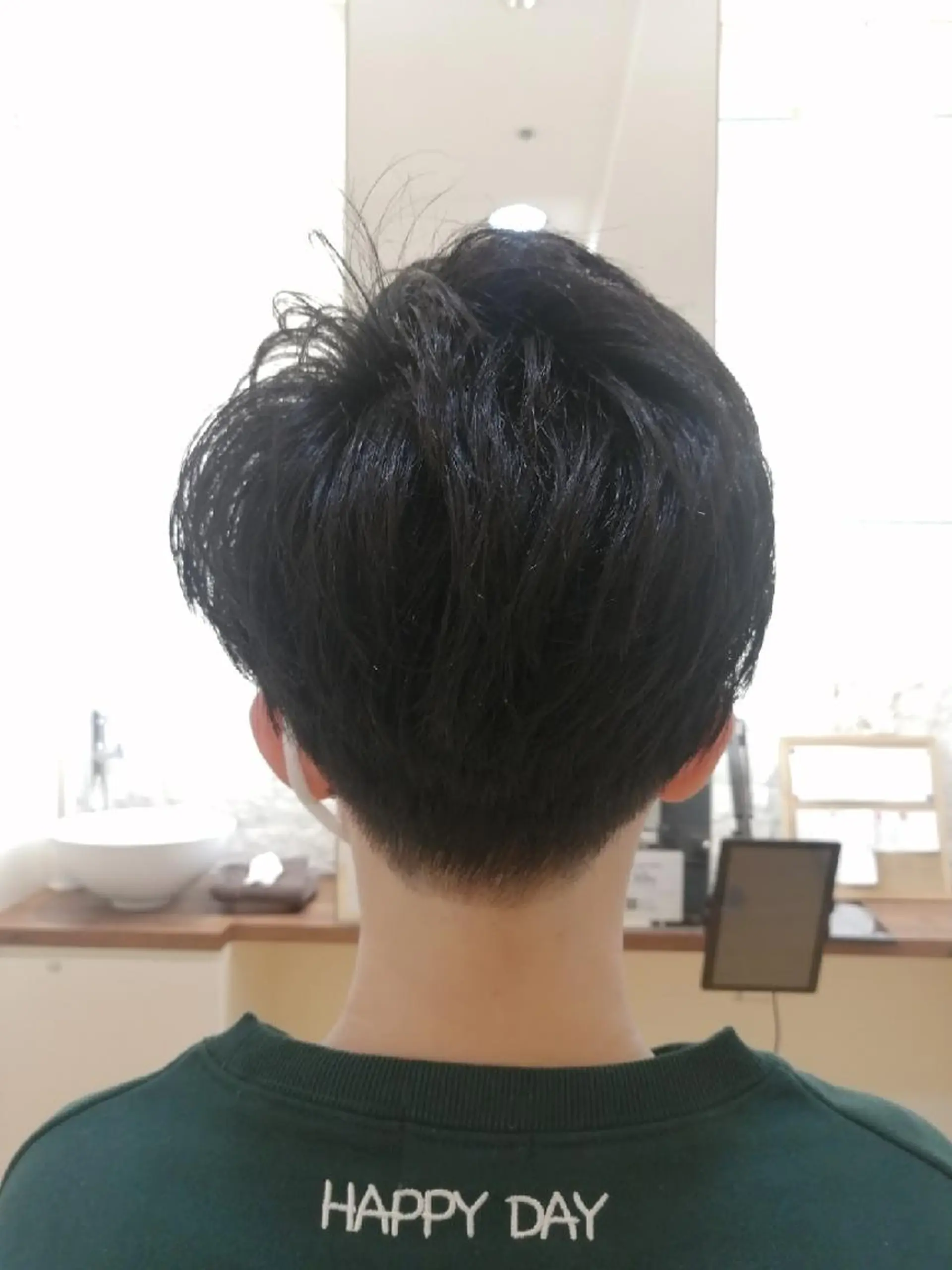 ショート 刈り上げ カット 鈴木 さやかのヘアスタイル