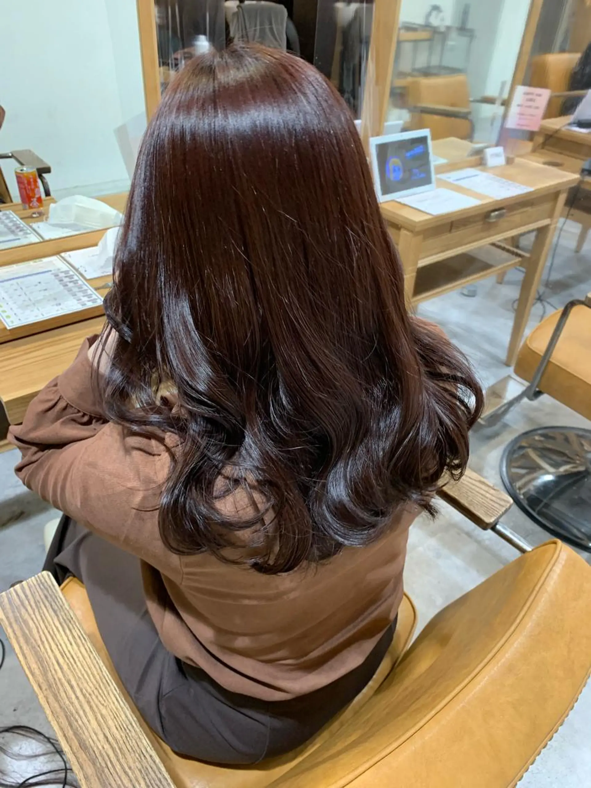セミロング ピンクブラウン カット ヘアカラー 福崎 真奈のヘアスタイル