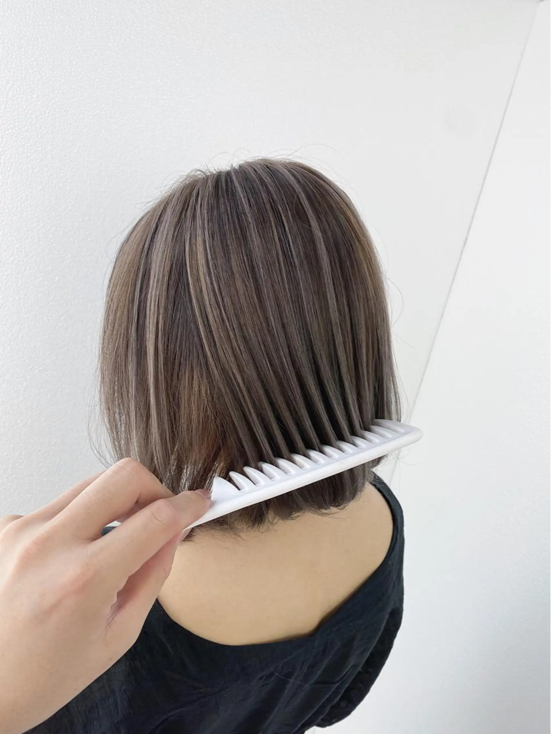 ミディアム レイヤーカット カット ヘアカラー トリートメント en Siena所属・en Siena エンシエナのヘアスタイル