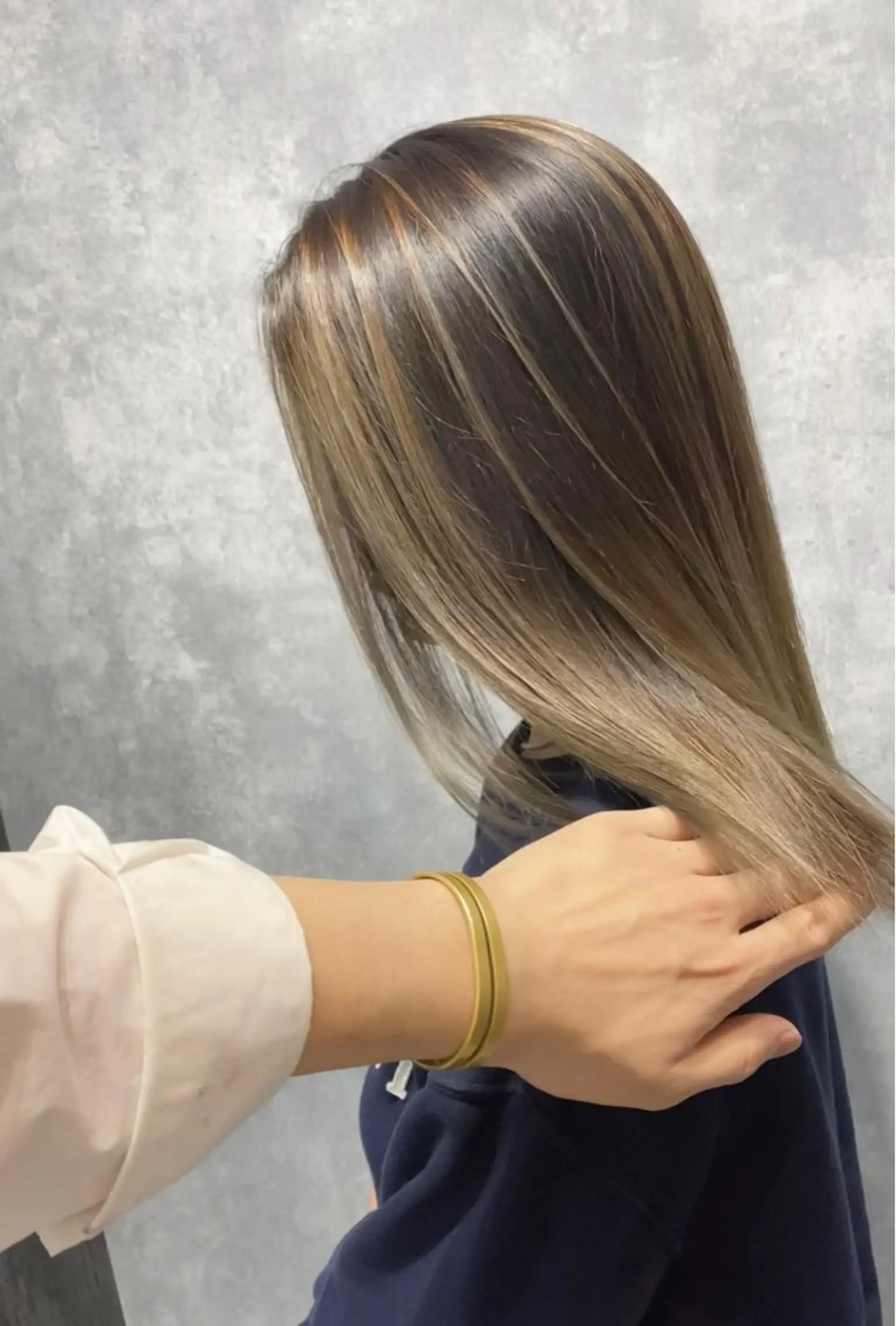 ロング カット ヘアカラー トリートメント en Siena所属・en Siena エンシエナのヘアスタイル