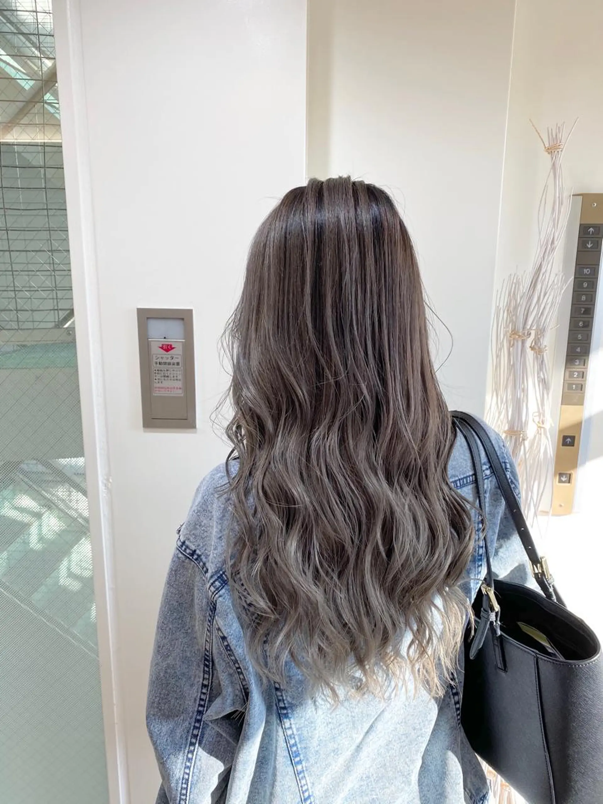 ロング カット ヘアカラー 片桐 大介のヘアスタイル