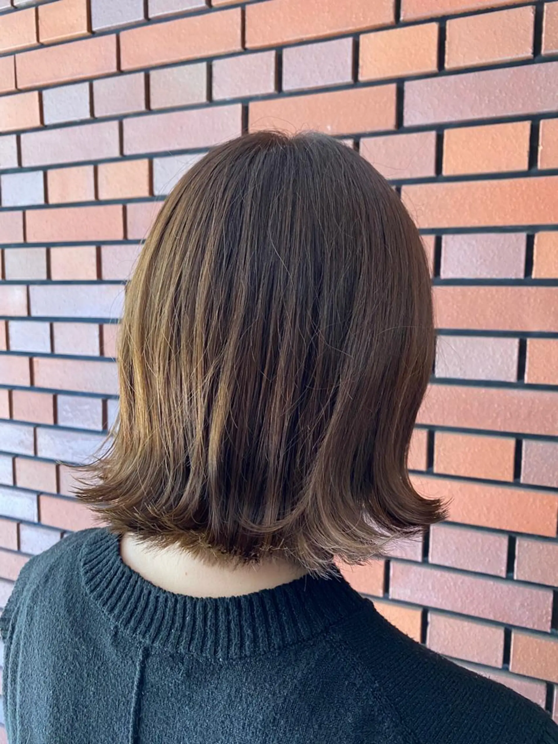 ショート カラー アディクシーカラー 外ハネヘア 縮毛矯正 トリートメント カット ヘアカラー トリートメント エイトウメダ 店長　稲尾友則のヘアスタイル