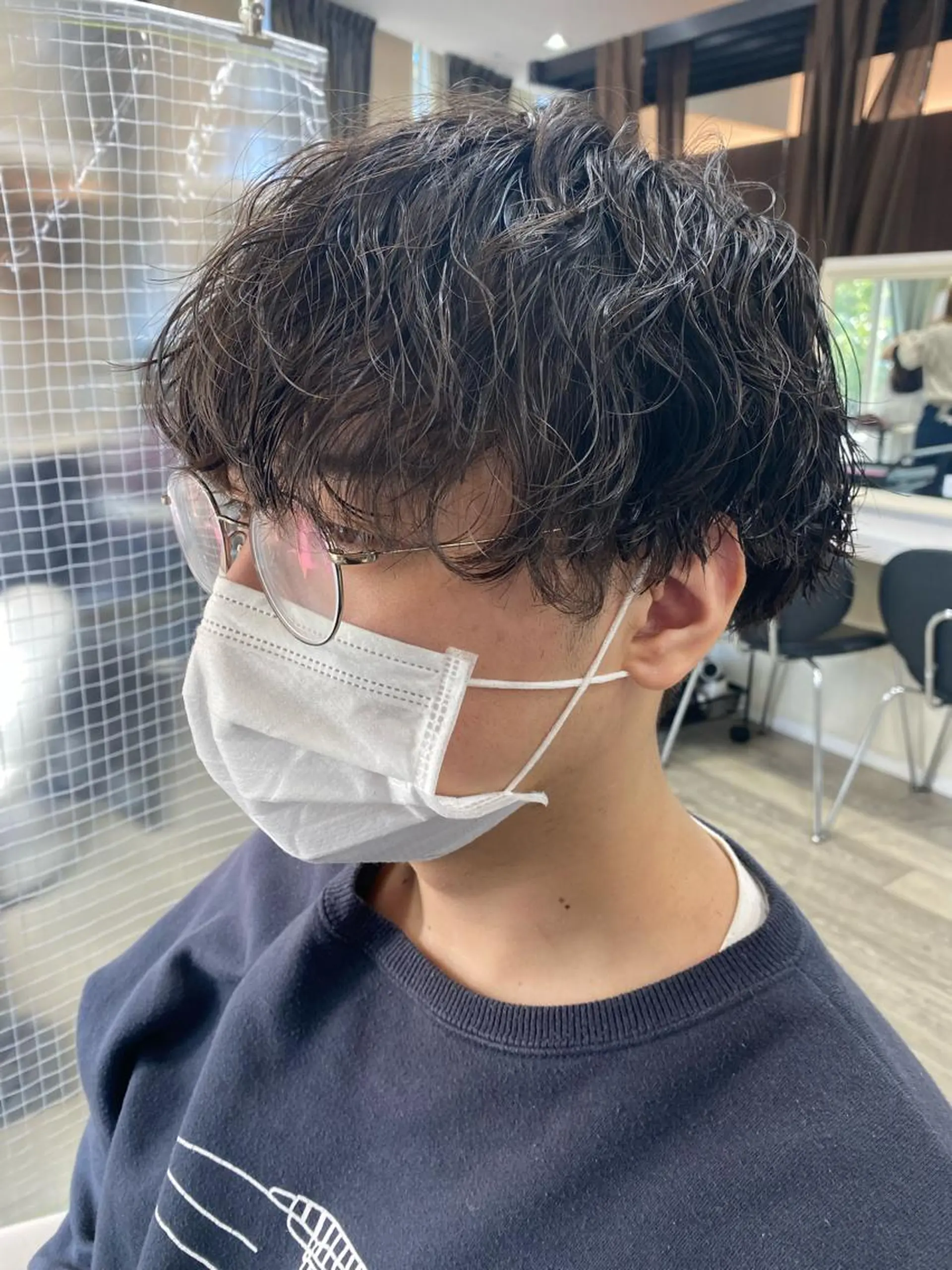 ショート パーマ メンズ 波巻きパーマ カット パーマ 市川 博紀 副店長のヘアスタイル