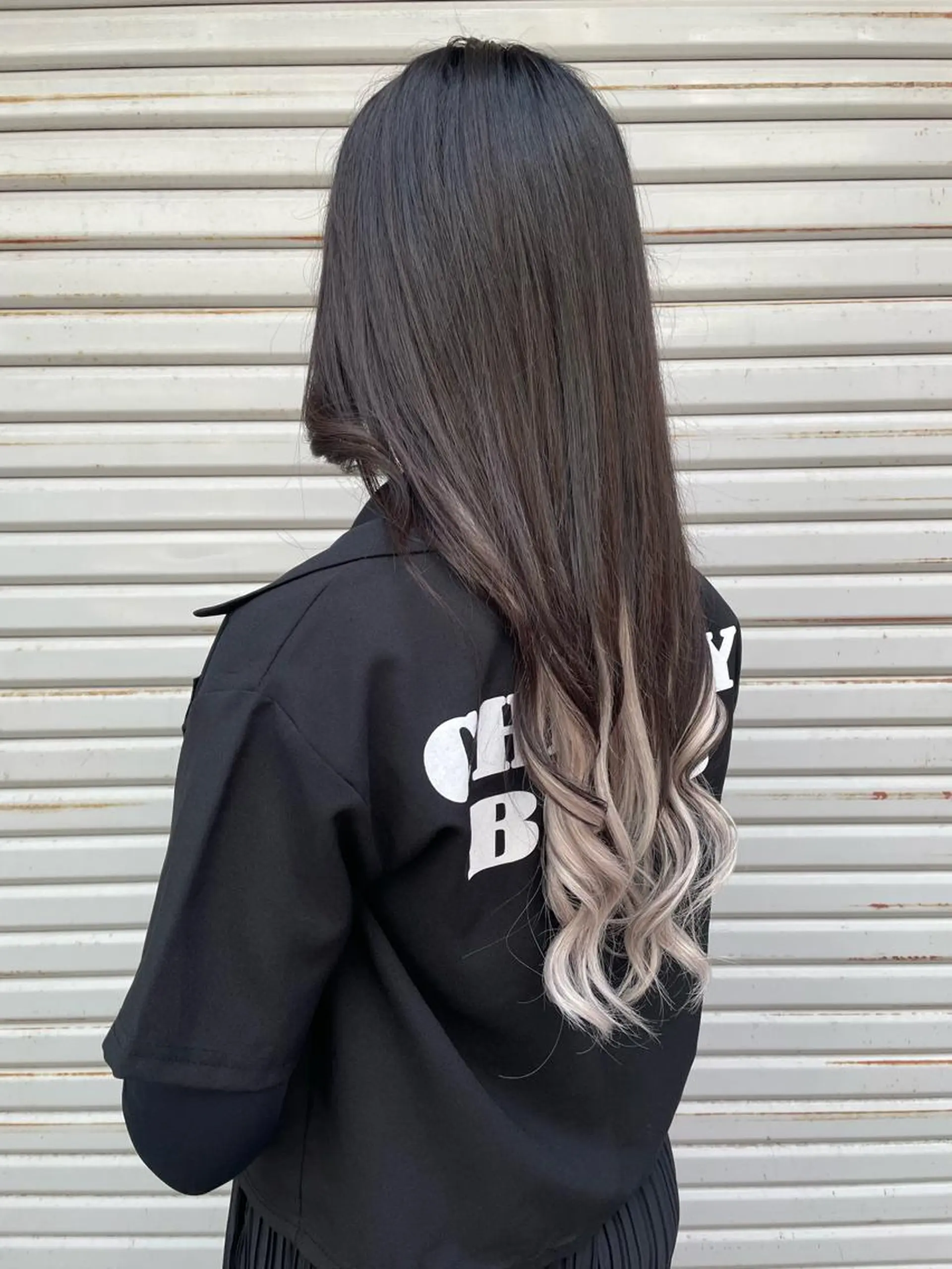 ロング エクステ chic 有山 美瑠のヘアスタイル