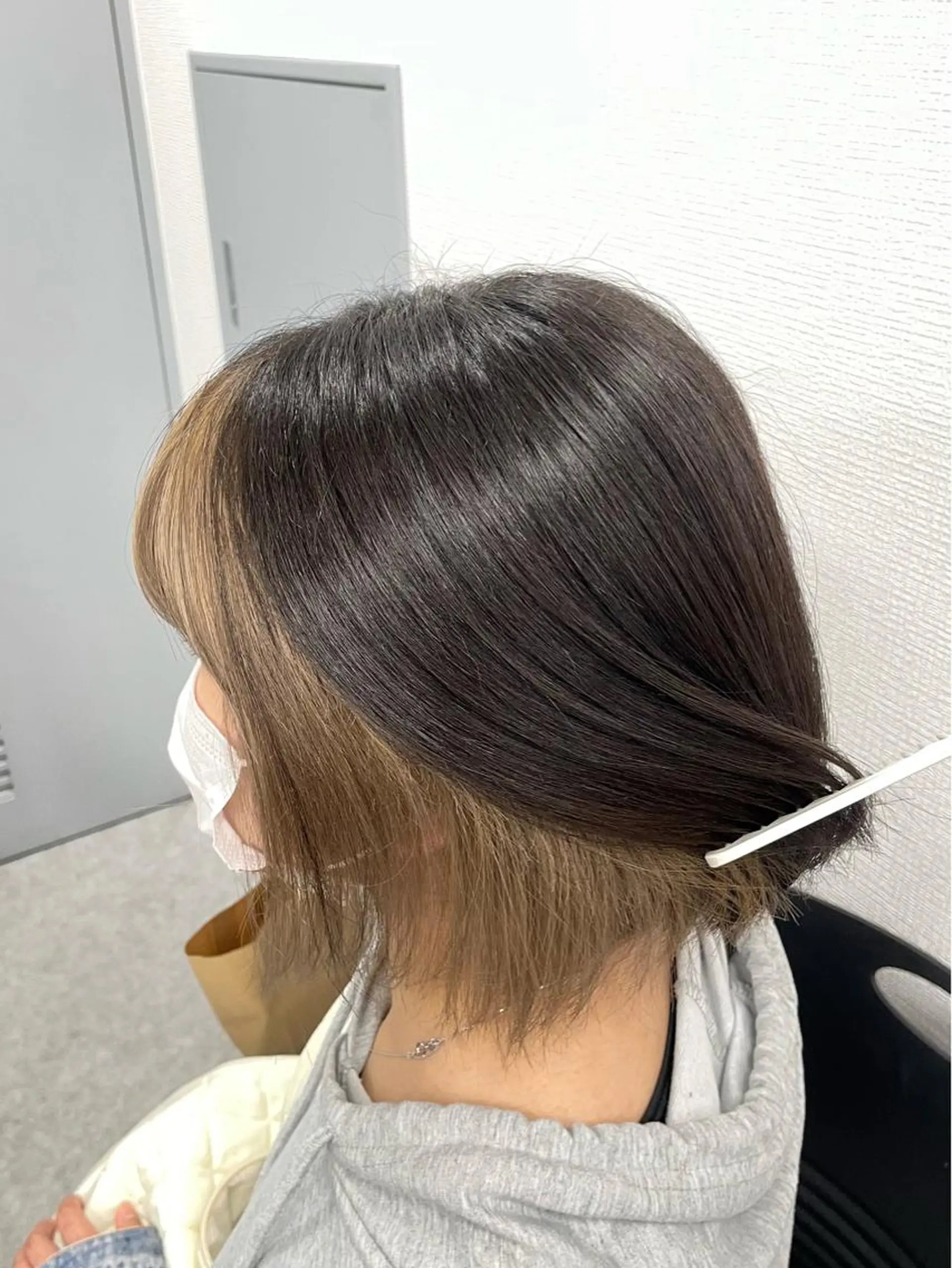 セミロング カラー インナーカラー 🤎🎀ブリーチなし ピンクラベンダー🧸のヘアスタイル