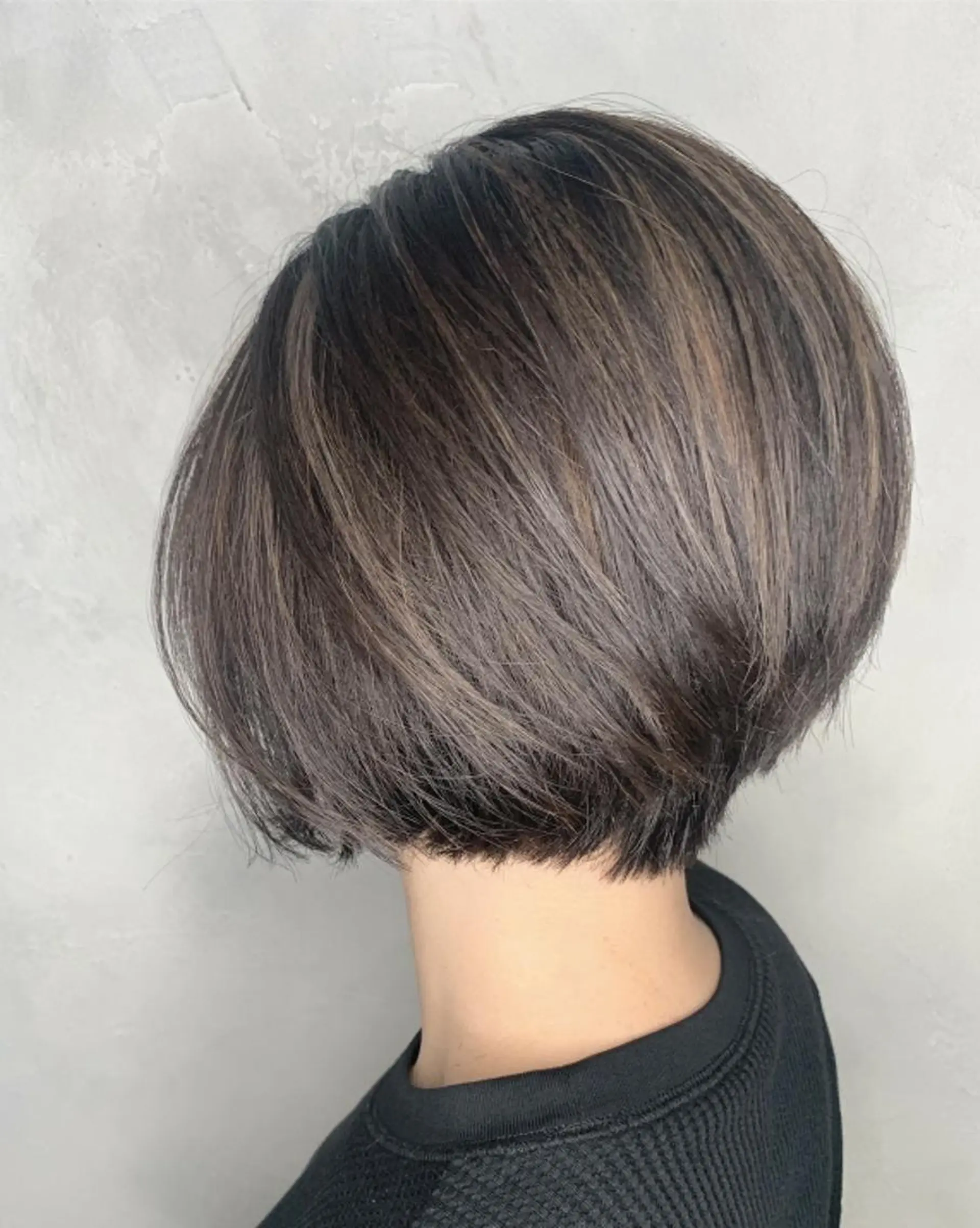 ショート カラー アディクシーカラー デザインカラー グレージュ ハイライトカラー ハイライト カット ヘアカラー N° aria 三軒茶屋のヘアスタイル