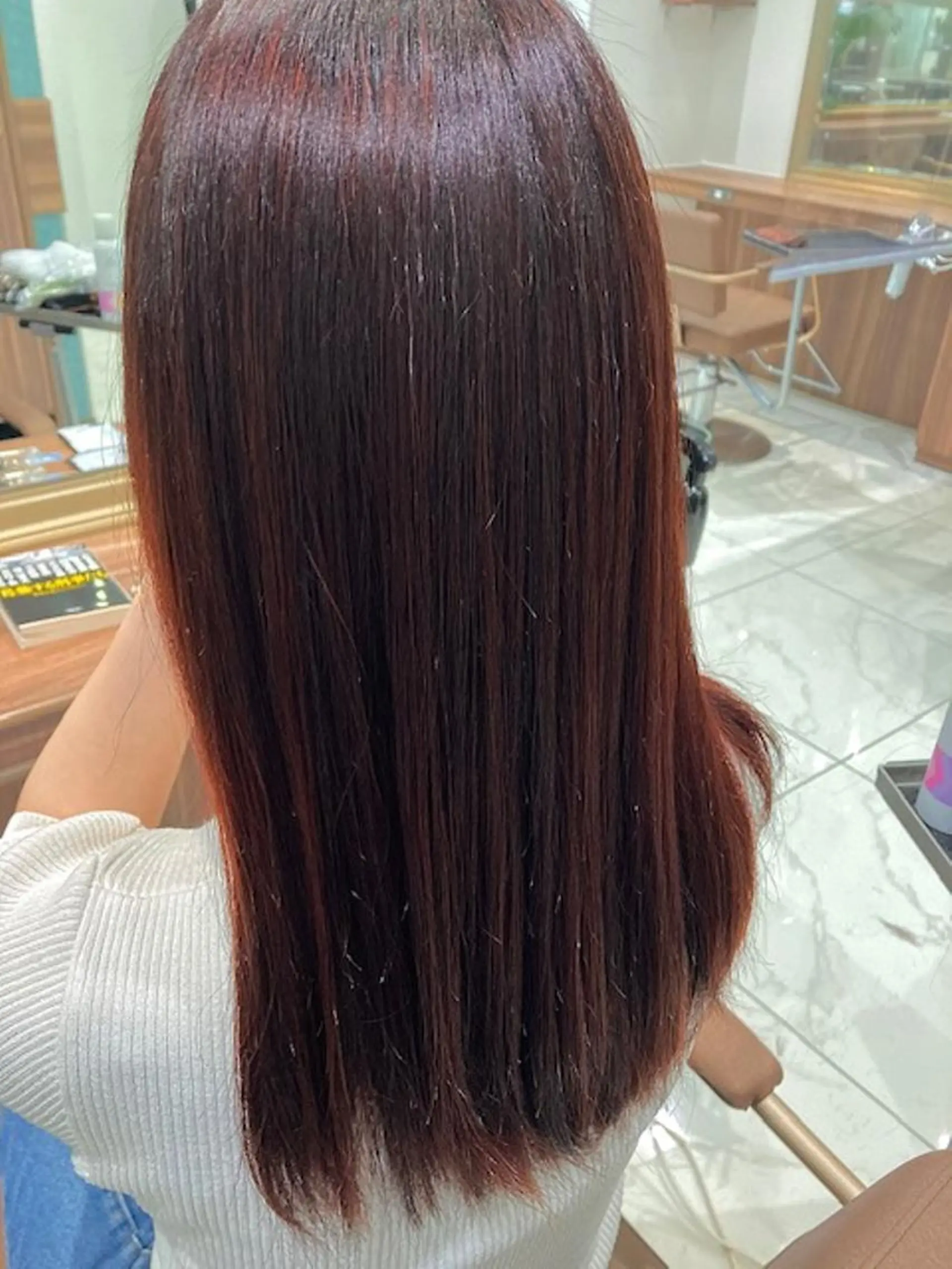 セミロング カラー 齊藤 久恵のヘアスタイル