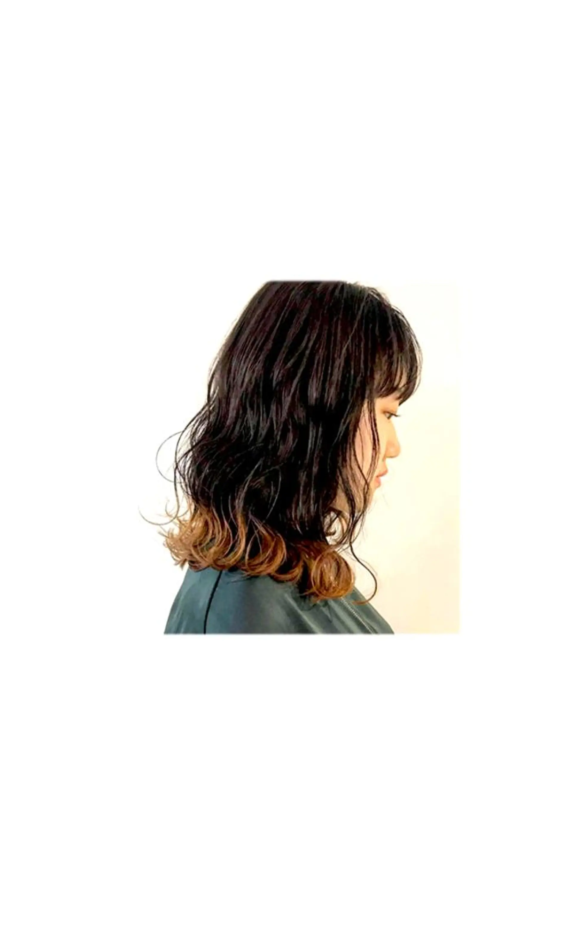 ミディアム カラー ワタベ ハヤト/ トップデザイナーのヘアスタイル