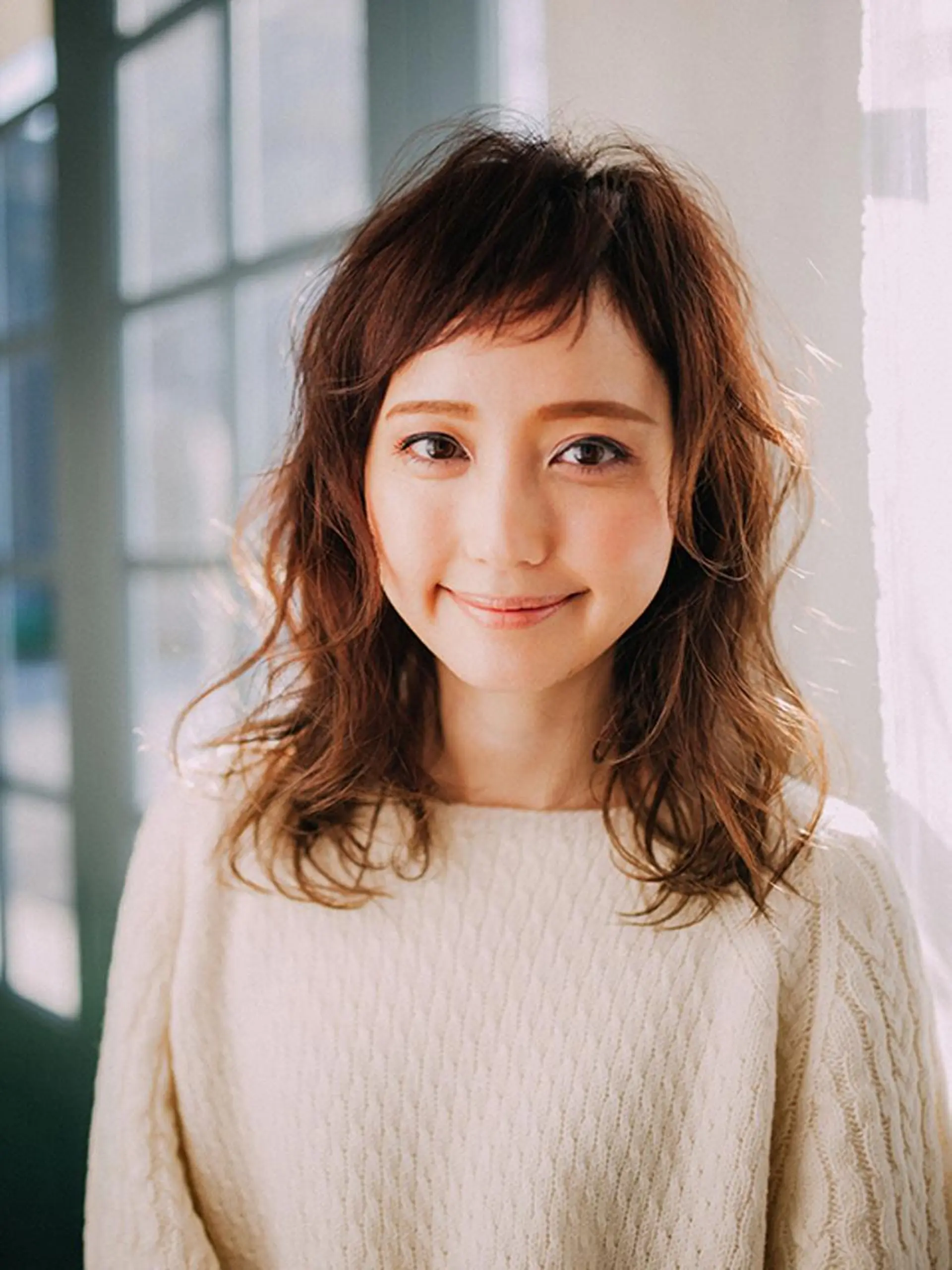 ミディアム カラー イルミナカラー カット パーマ トリートメント 福島 浩司のヘアスタイル