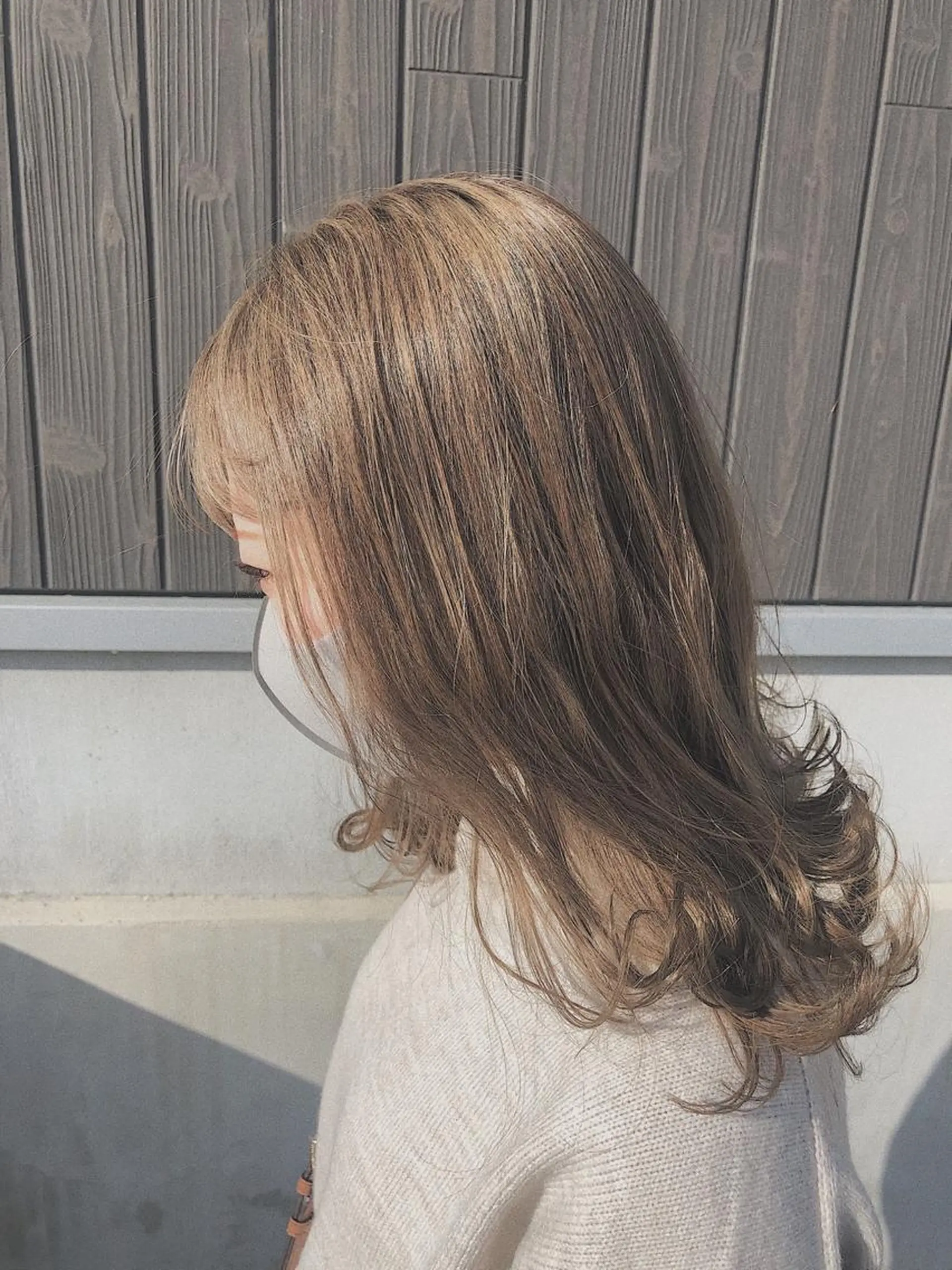 ミディアム カラー ベージュカラー ブリーチ ミルクティーベージュ カット ヘアカラー トリートメント umi所属・NAKAGAWA YUICHIのヘアスタイル