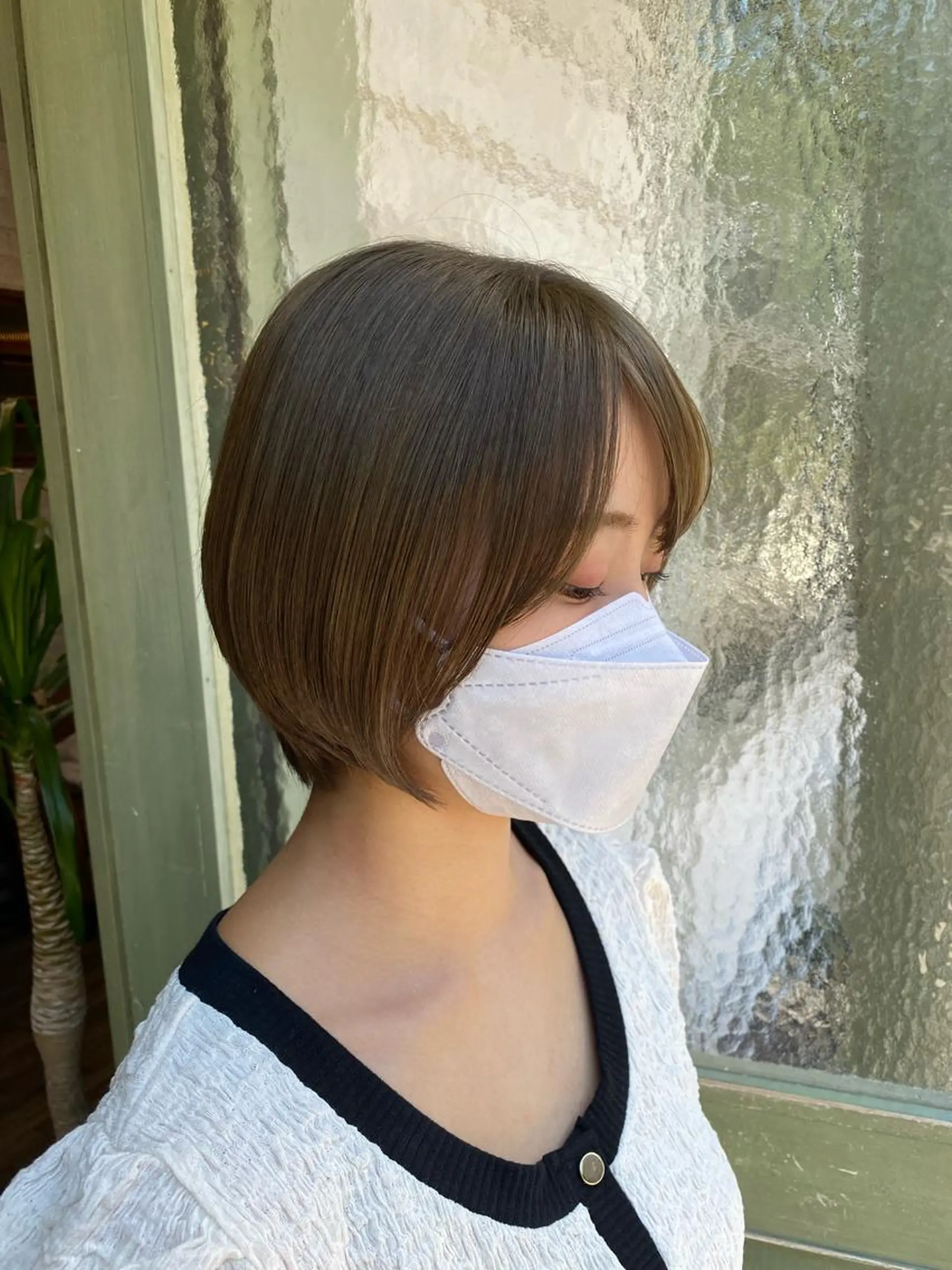 ショート カラー ベージュカラー ブリーチ オリーブベージュ yamashita moekaのヘアスタイル