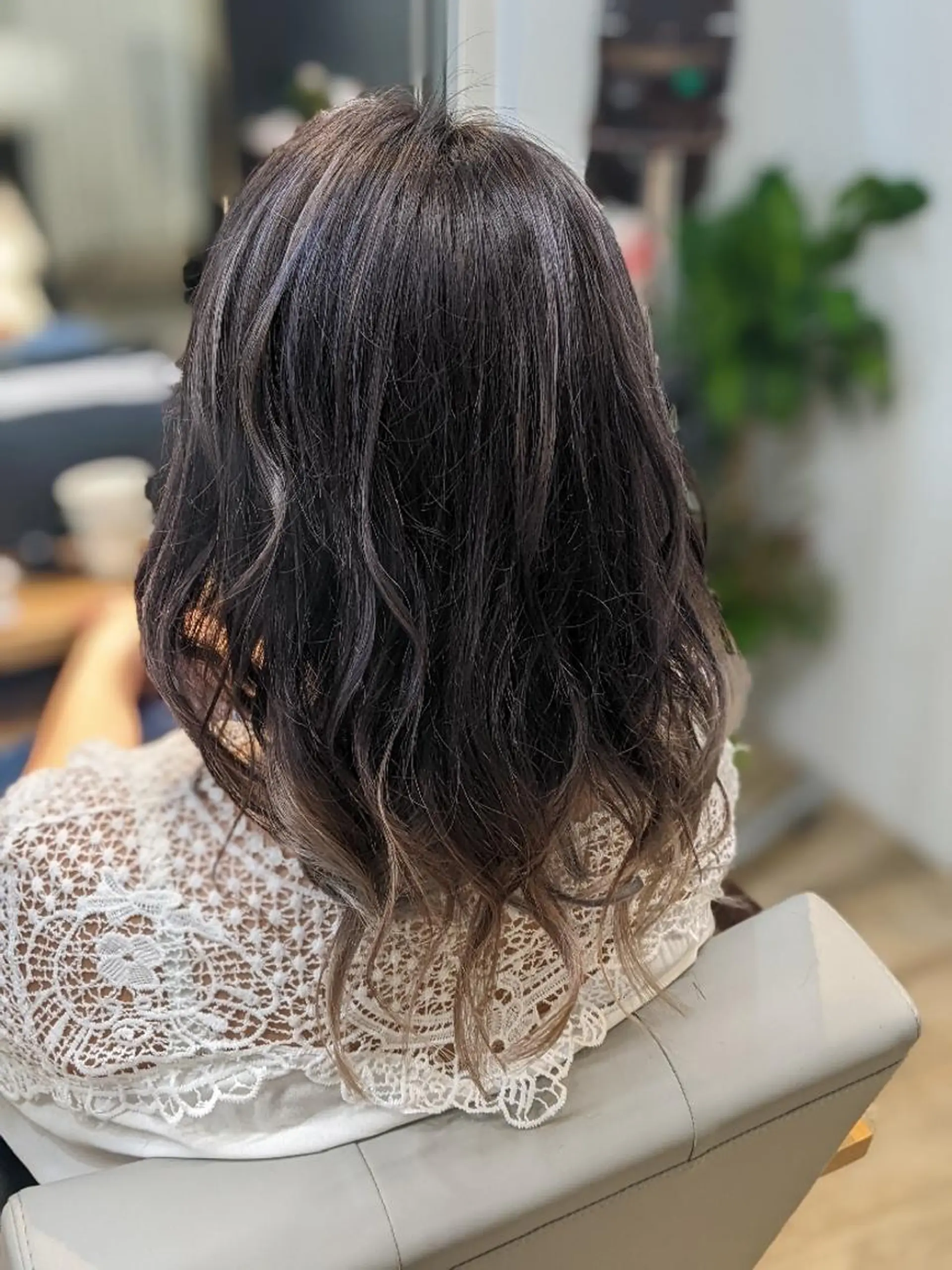 セミロング カラー ブリーチ ハイライトカラー ハイライト Kokeshi /Rymlhairのヘアスタイル