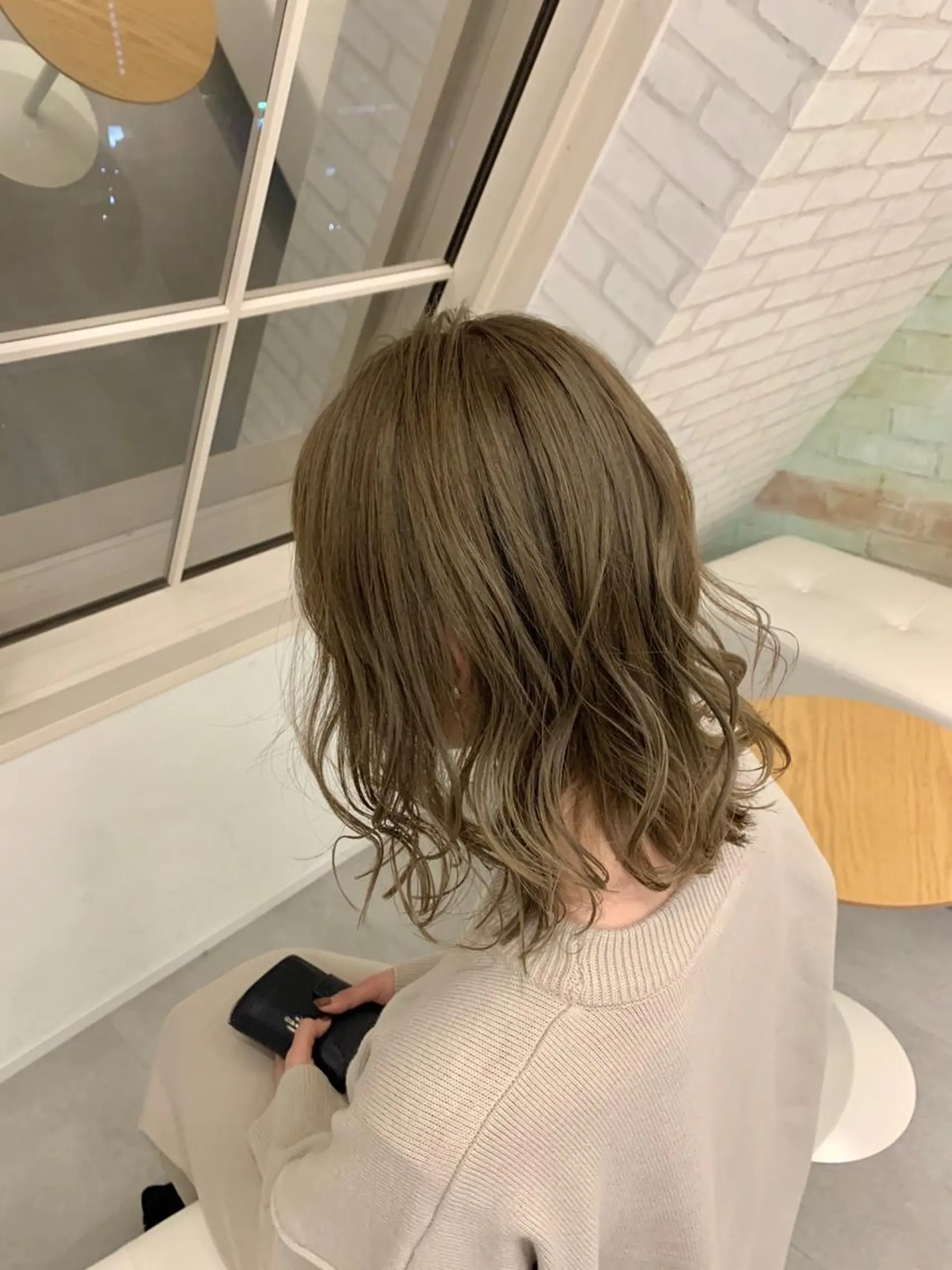 ミディアム カラー ベージュカラー ブリーチ 【S.BROOM】 店長　西川徹のヘアスタイル