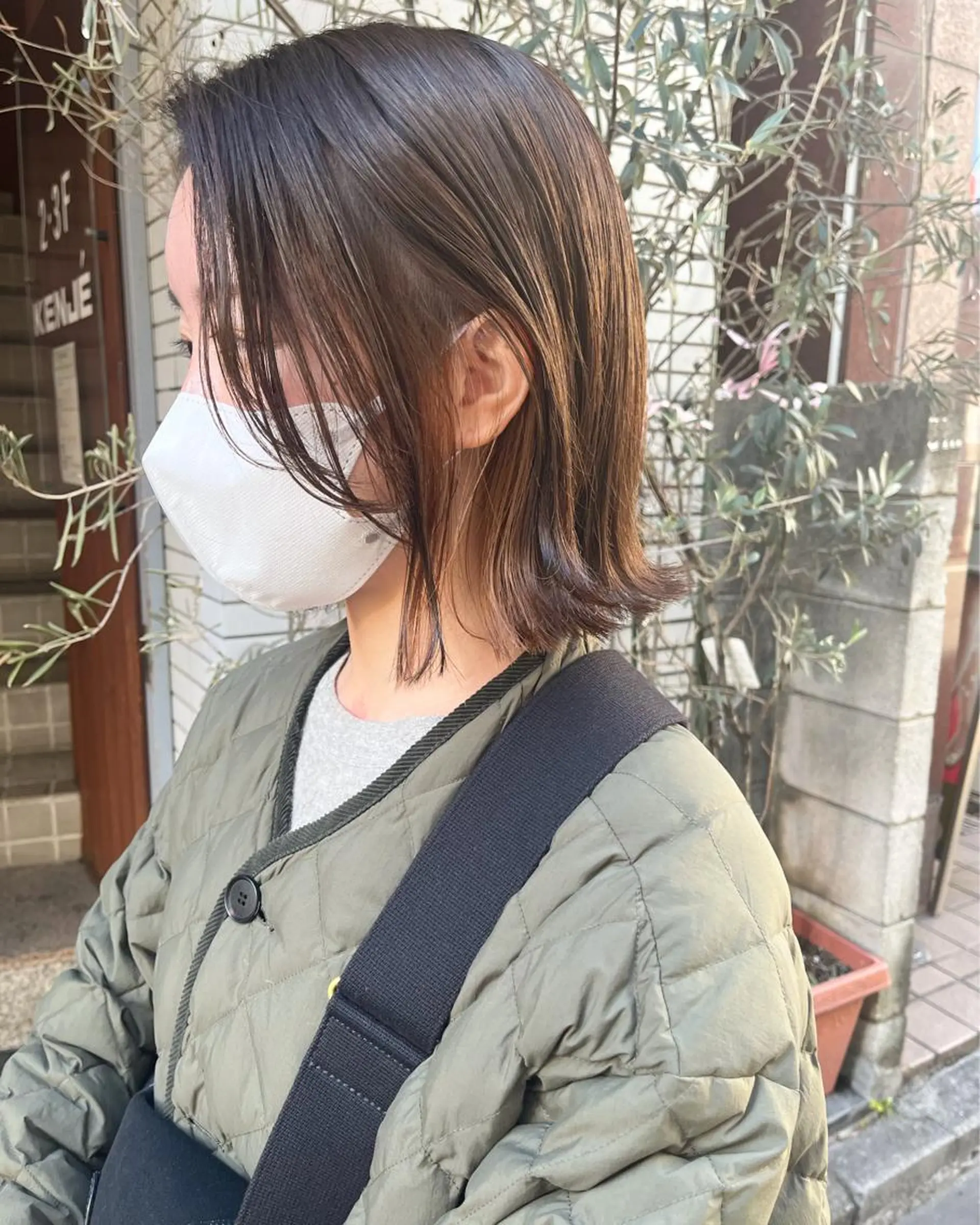 ミディアム カラー ヘアアレンジ イヤリングカラー ヘアカラー 🌷ボブ/髪質改善 ストレートのヘアスタイル