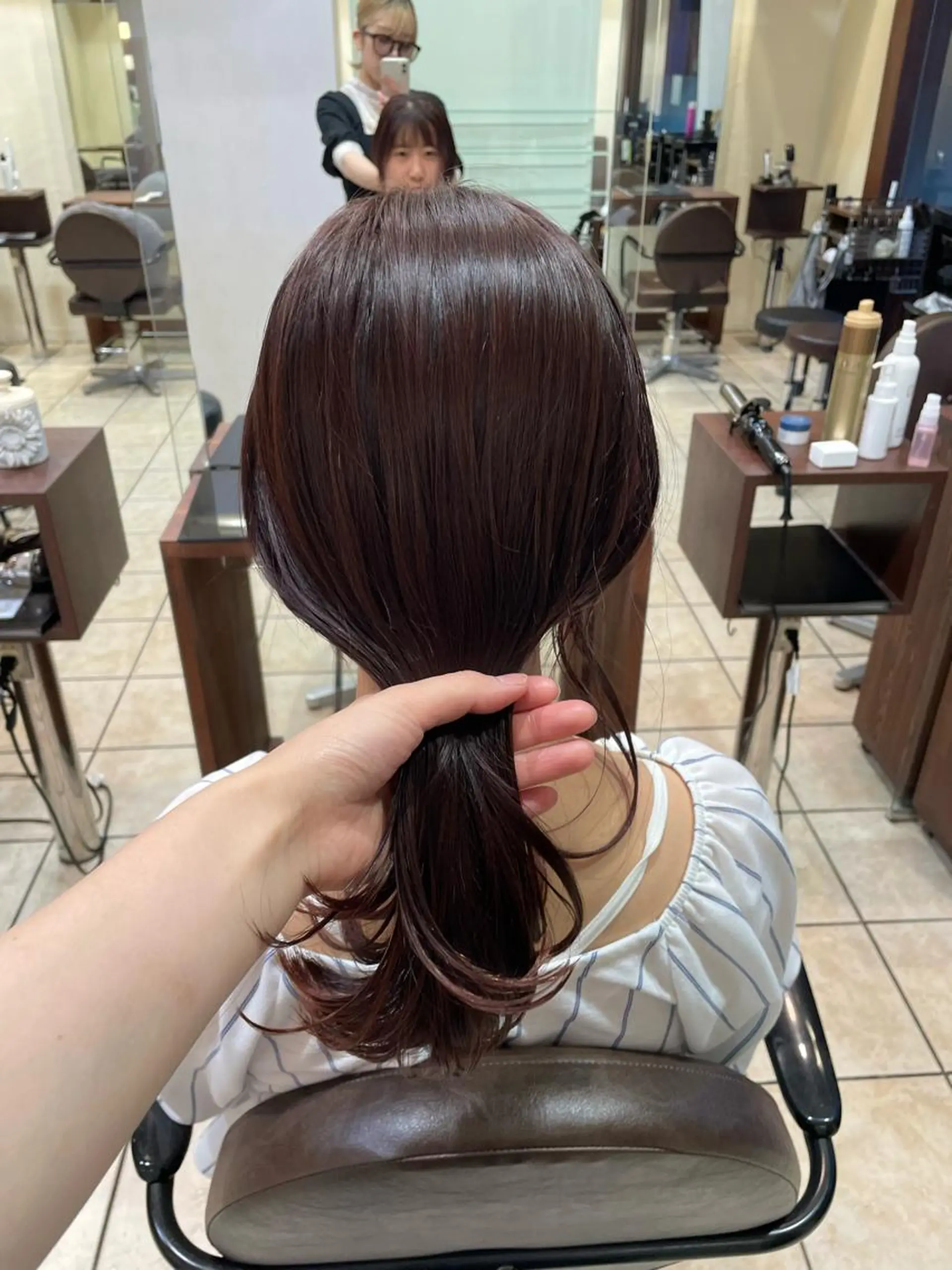 カラー ヘアカラー トリートメント 桑田 新菜のヘアスタイル