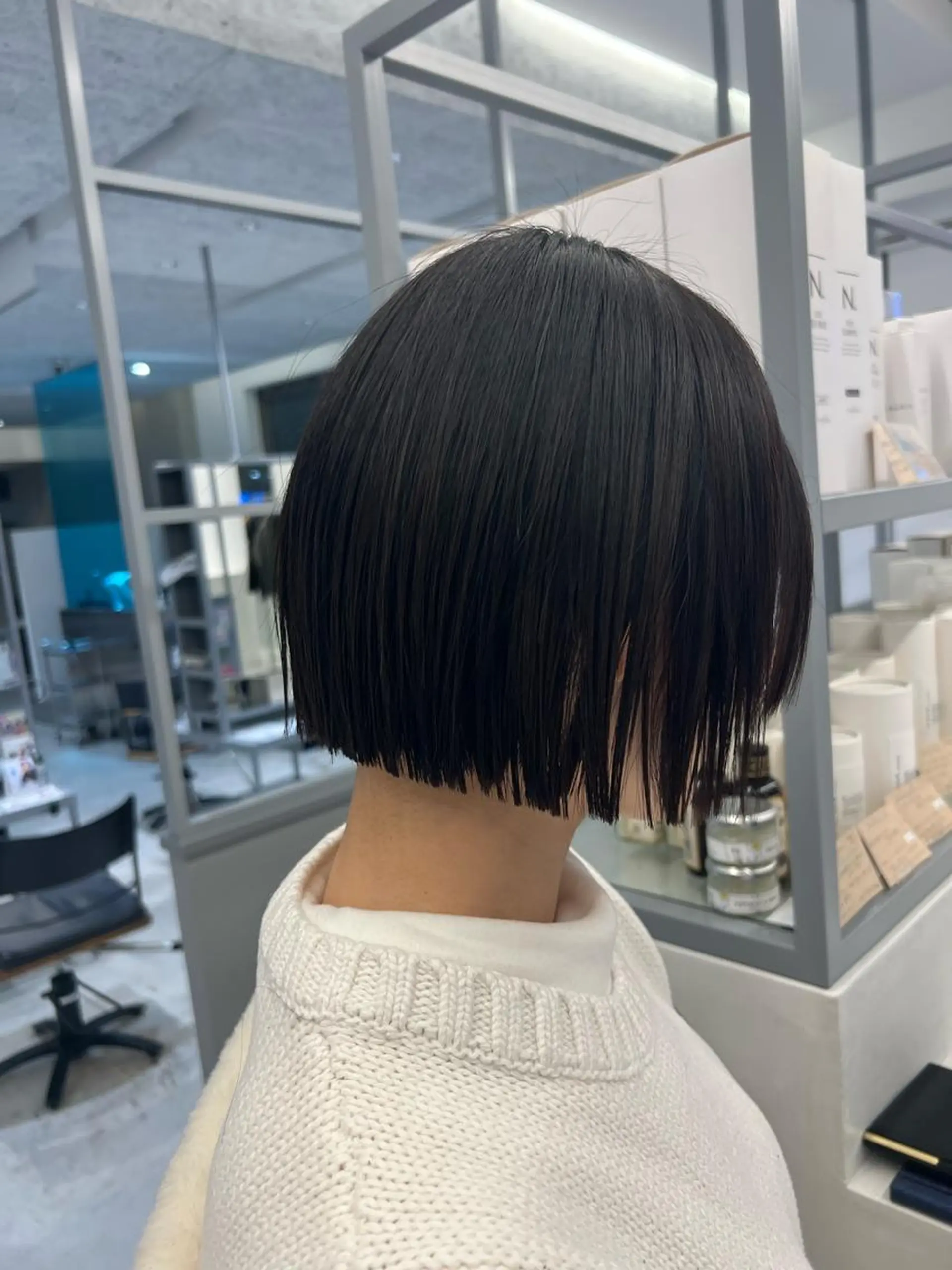 ショート 切りっぱなしボブ ボブ 𝑬𝑰𝑲𝑰/ 金沢駅西口店のヘアスタイル