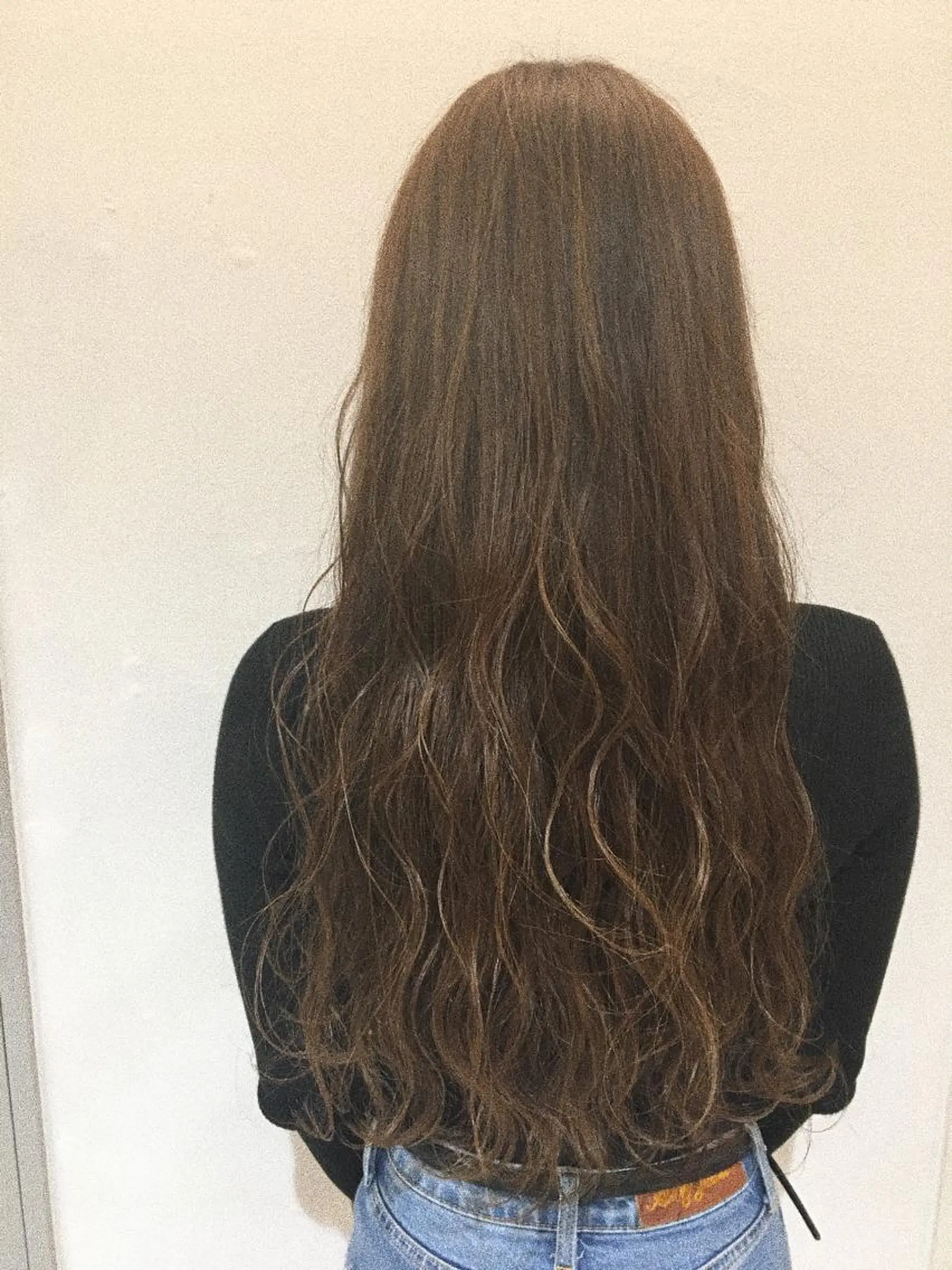 ロング カラー アッシュ ベージュカラー 船津 佳奈美のヘアスタイル