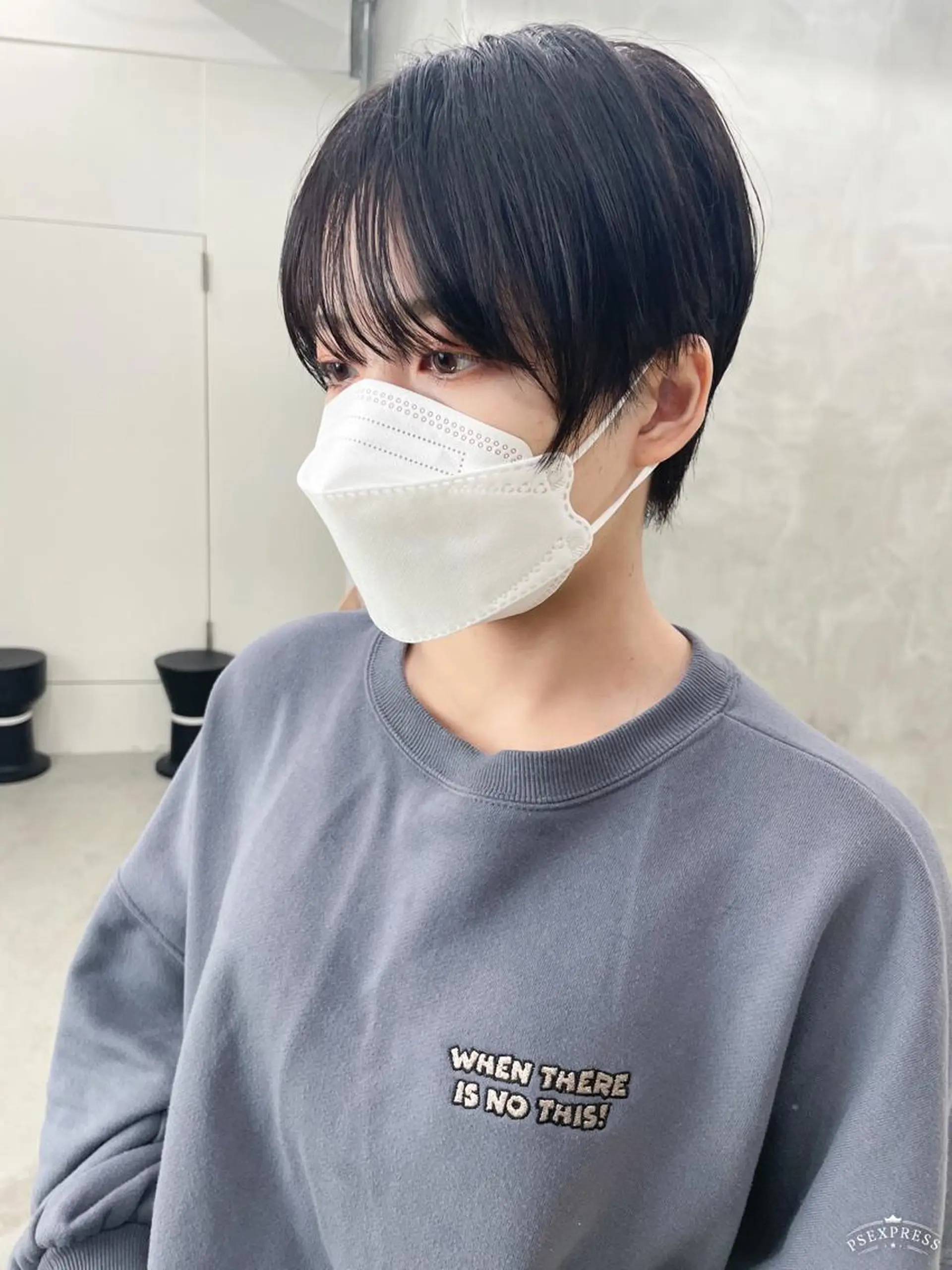 ショート nuu所属・💜ショート💜 ウルフ、ボブ二色亜美のヘアスタイル