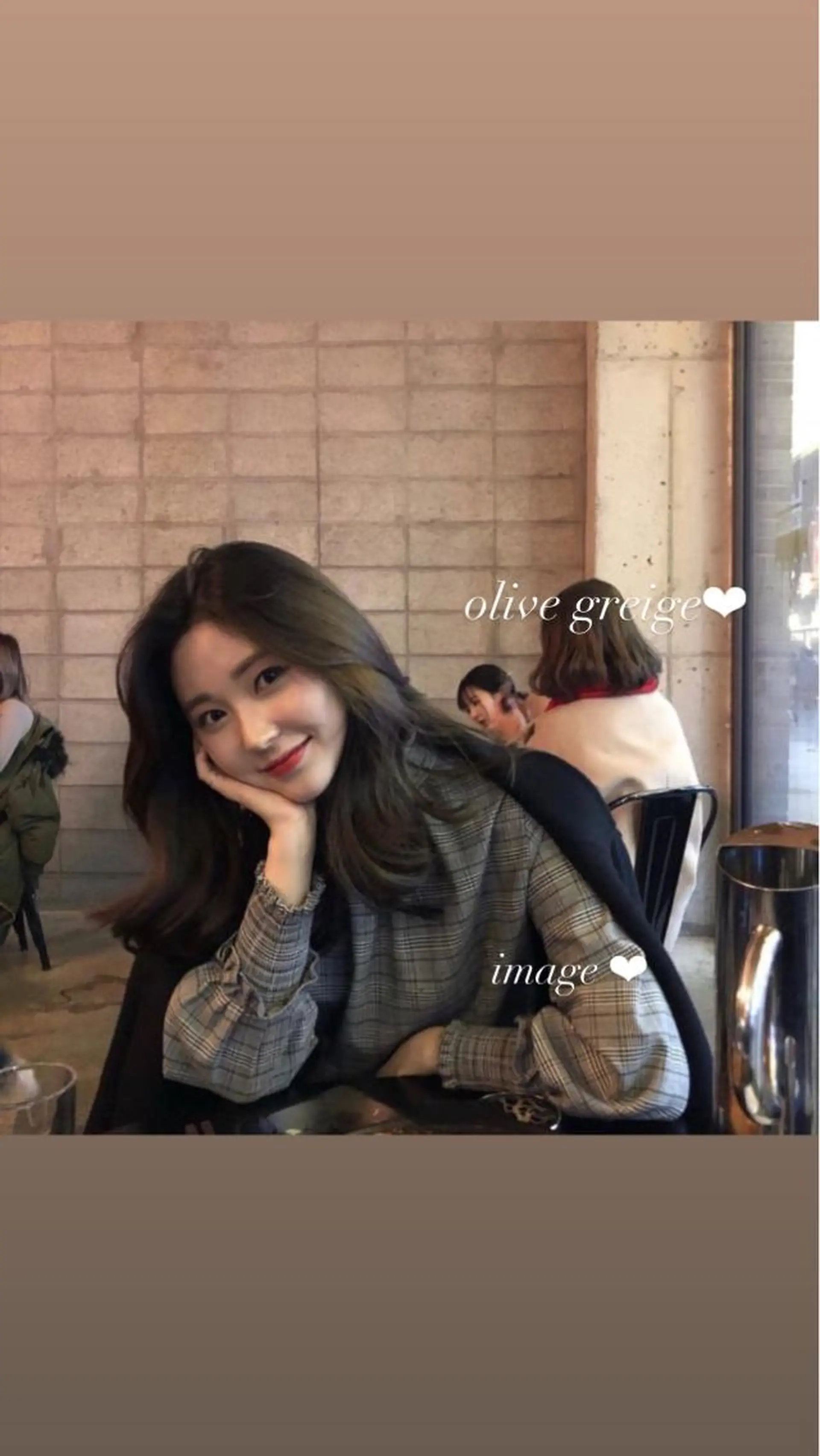 セミロング カット ヘアカラー トリートメント 韓国 / 中国ヘア 🦋Noniのヘアスタイル