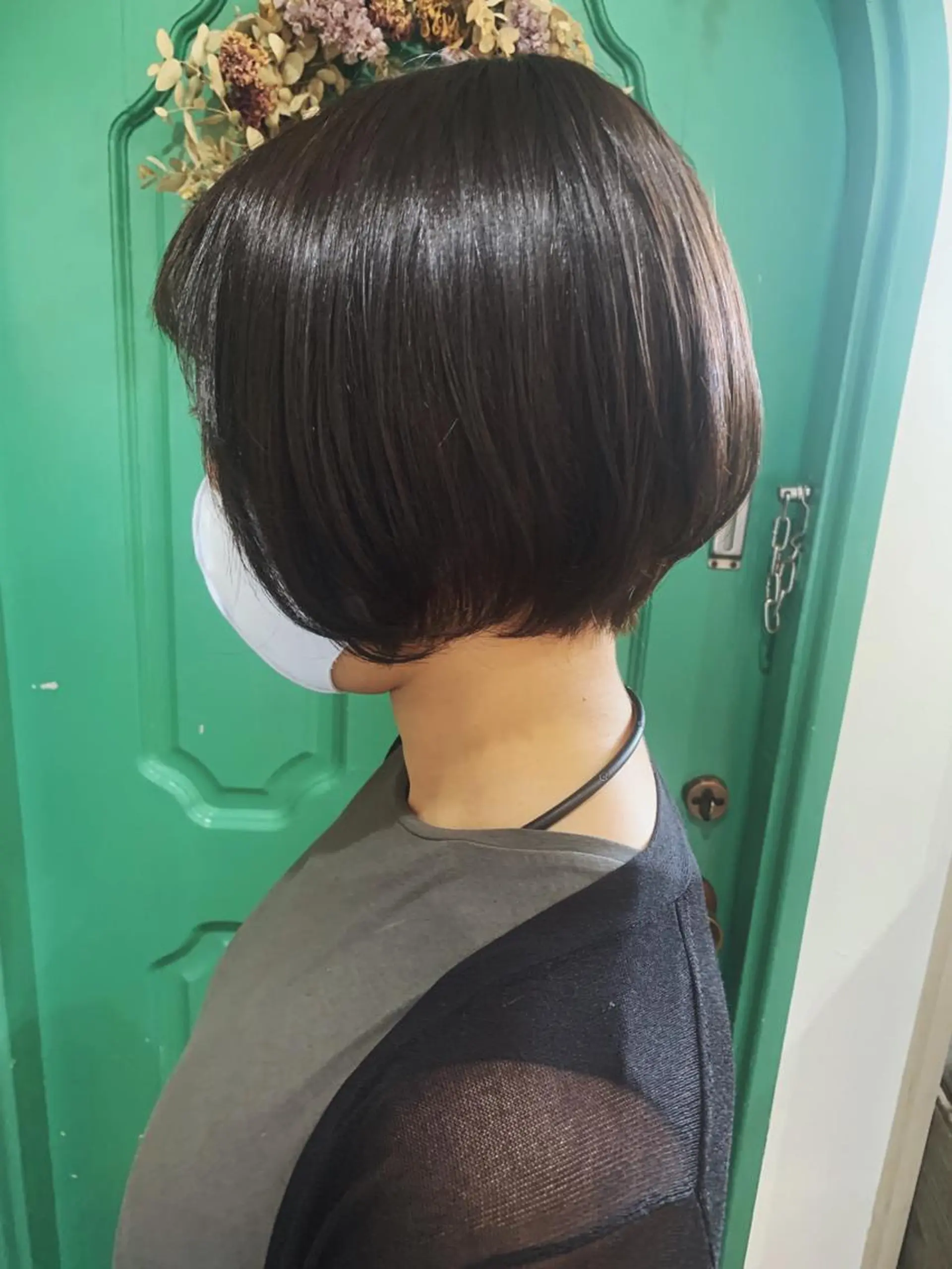 ショート カラー ショートボブ ブラウンカラー ナチュラルブラウン ボブ ショートヘア カット ヘアカラー トリートメント 佐藤 美咲のヘアスタイル