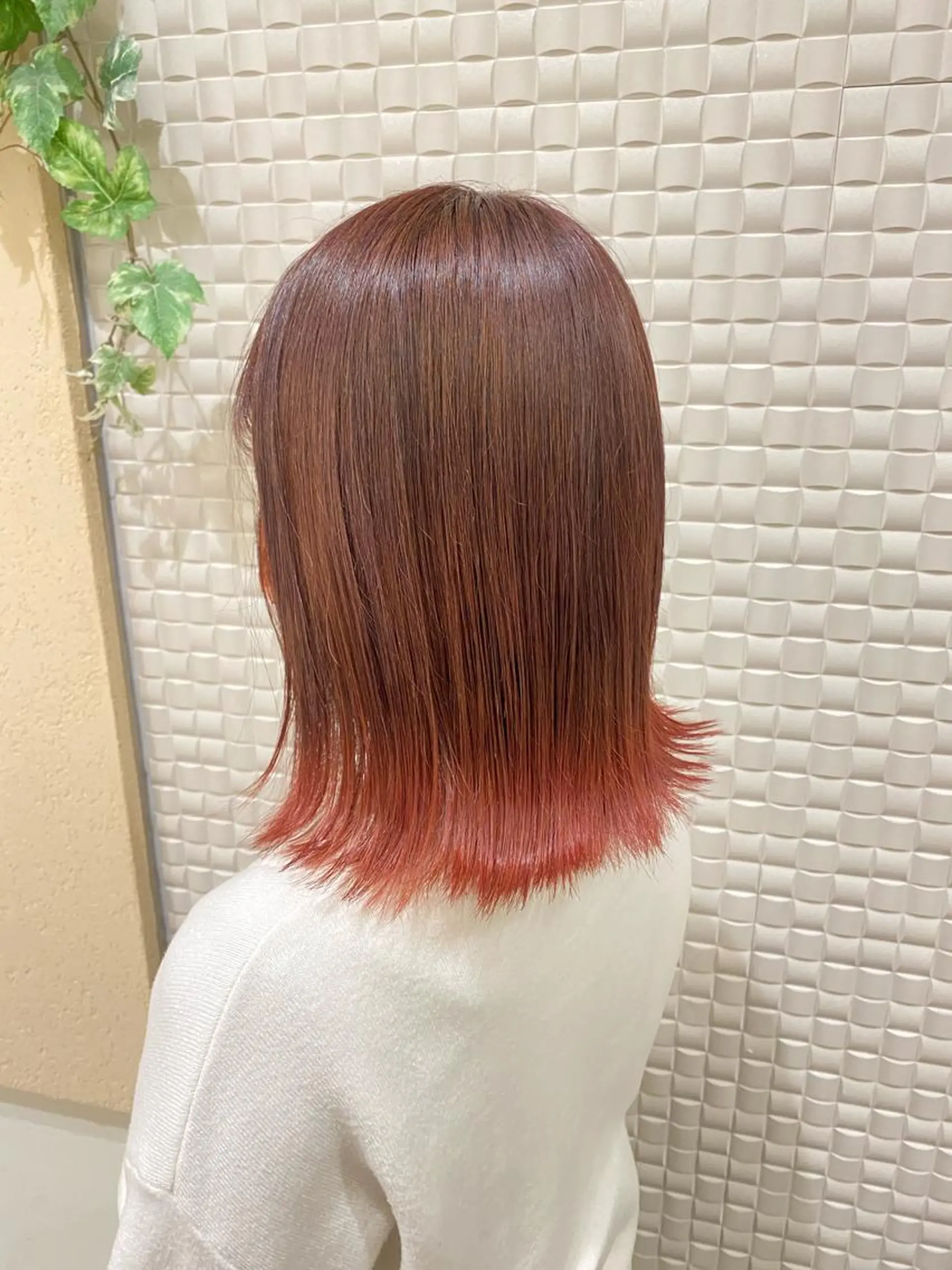 ミディアム 新宿スペインカール ヨモギダのヘアスタイル