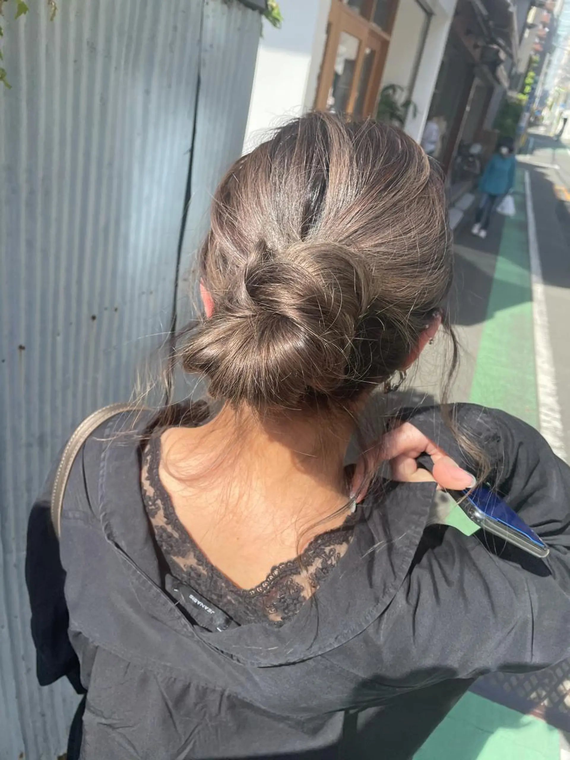 ミディアム カラー ヘアアレンジ お団子ヘア グレージュ ヘアカラー トリートメント 中目黒🌼 🌼ハナのヘアスタイル