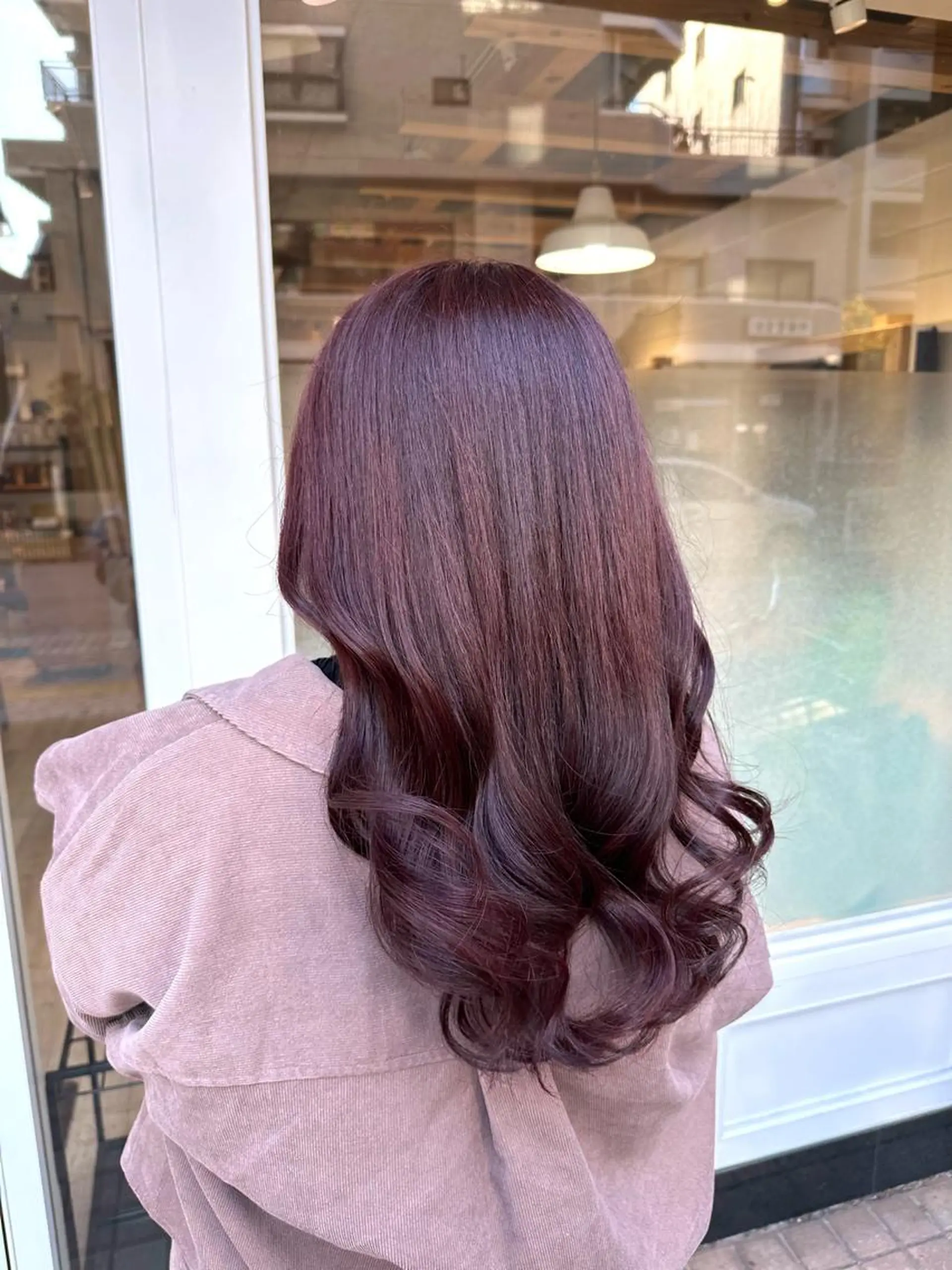 ロング カラー カシス イルミナカラー ピンクカラー カット ヘアカラー Annie 吉田 裕美のヘアスタイル