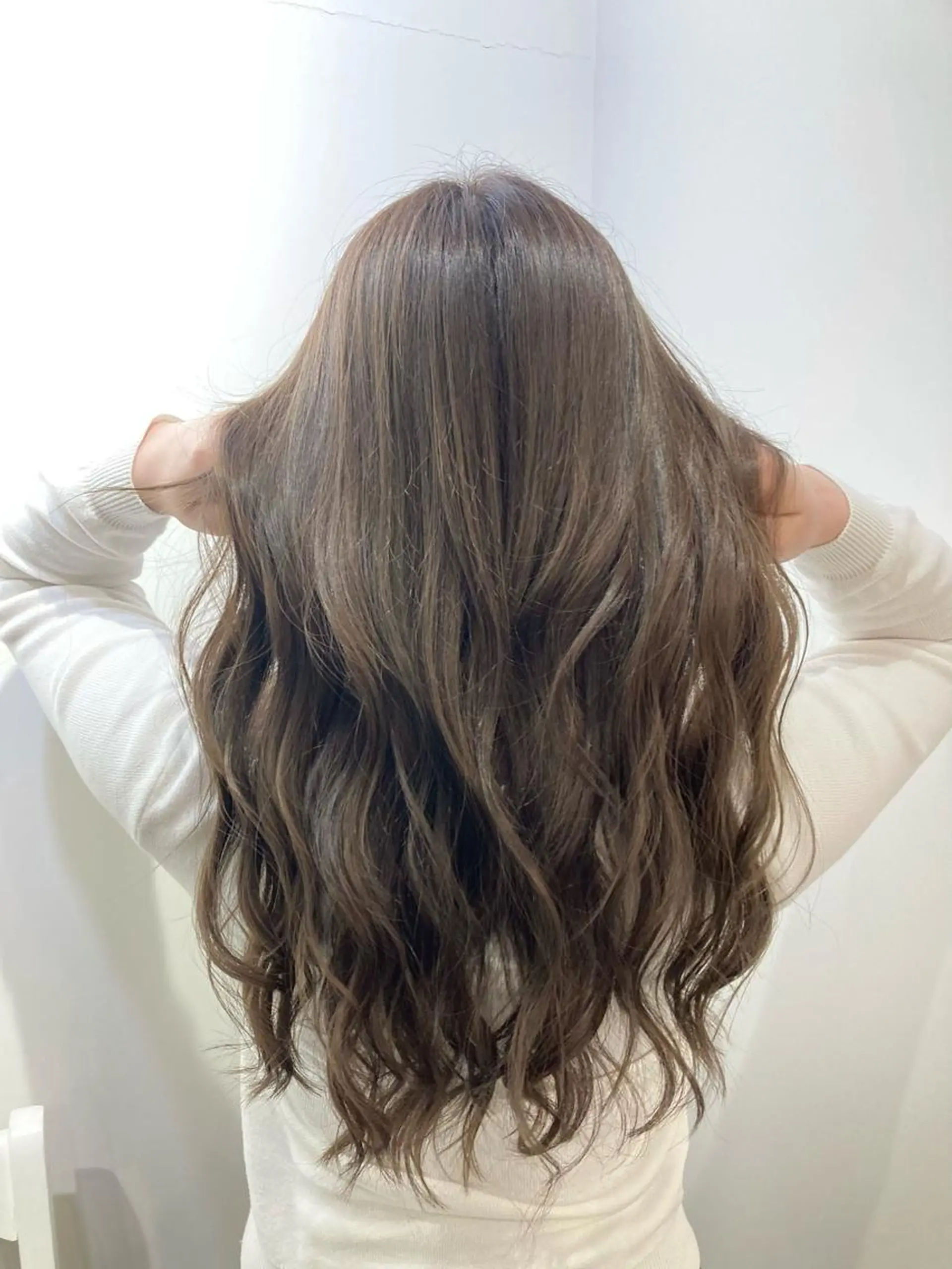 カラー 🌈Agu hair 副店長/岩渕蓮のヘアスタイル