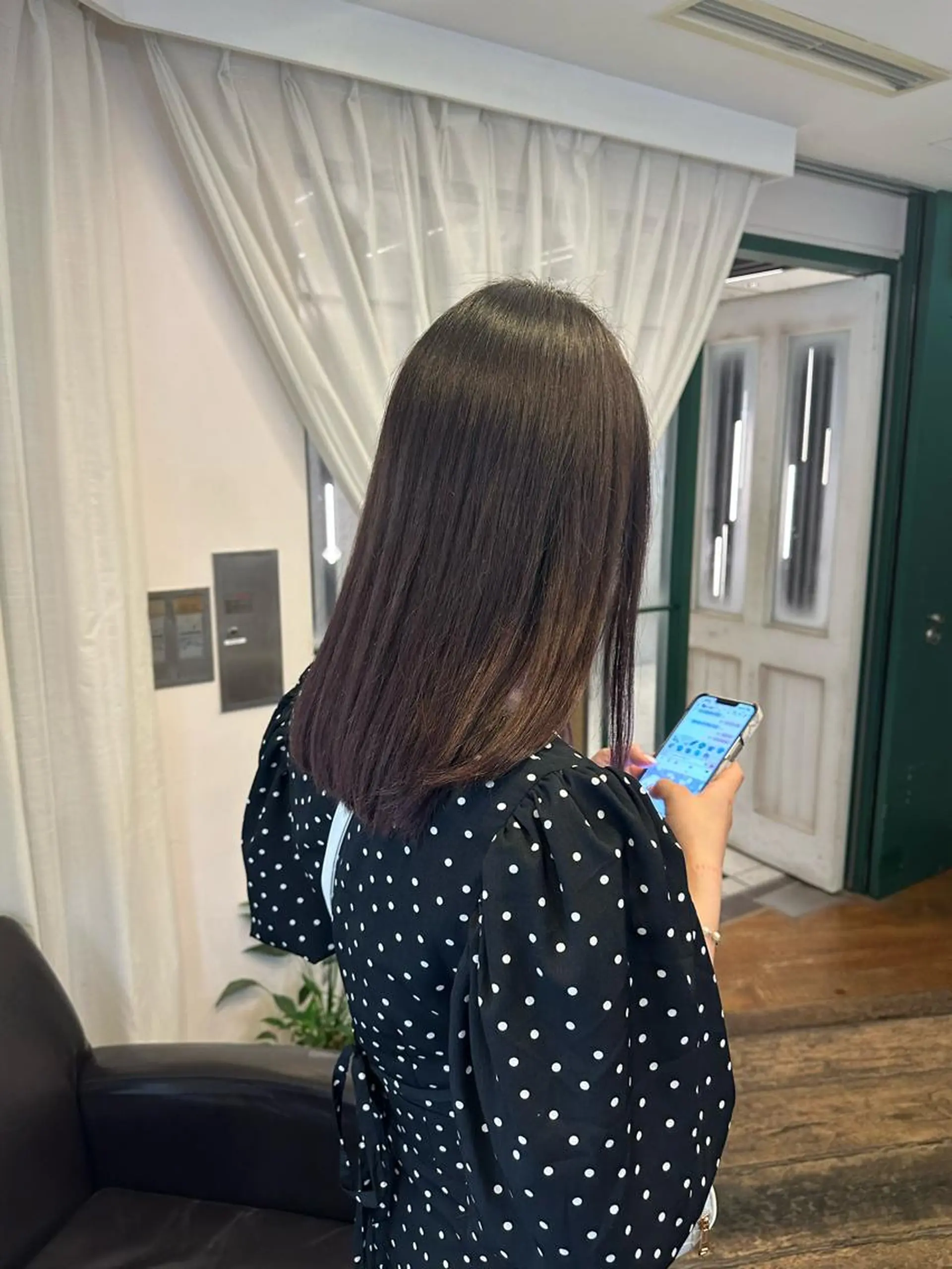 セミロング カラー ブラウンカラー グラデーションカラー ピンクカラー ピンクブラウン La tienne igrek所属・髪質改善🪞 川村恵理華のヘアスタイル