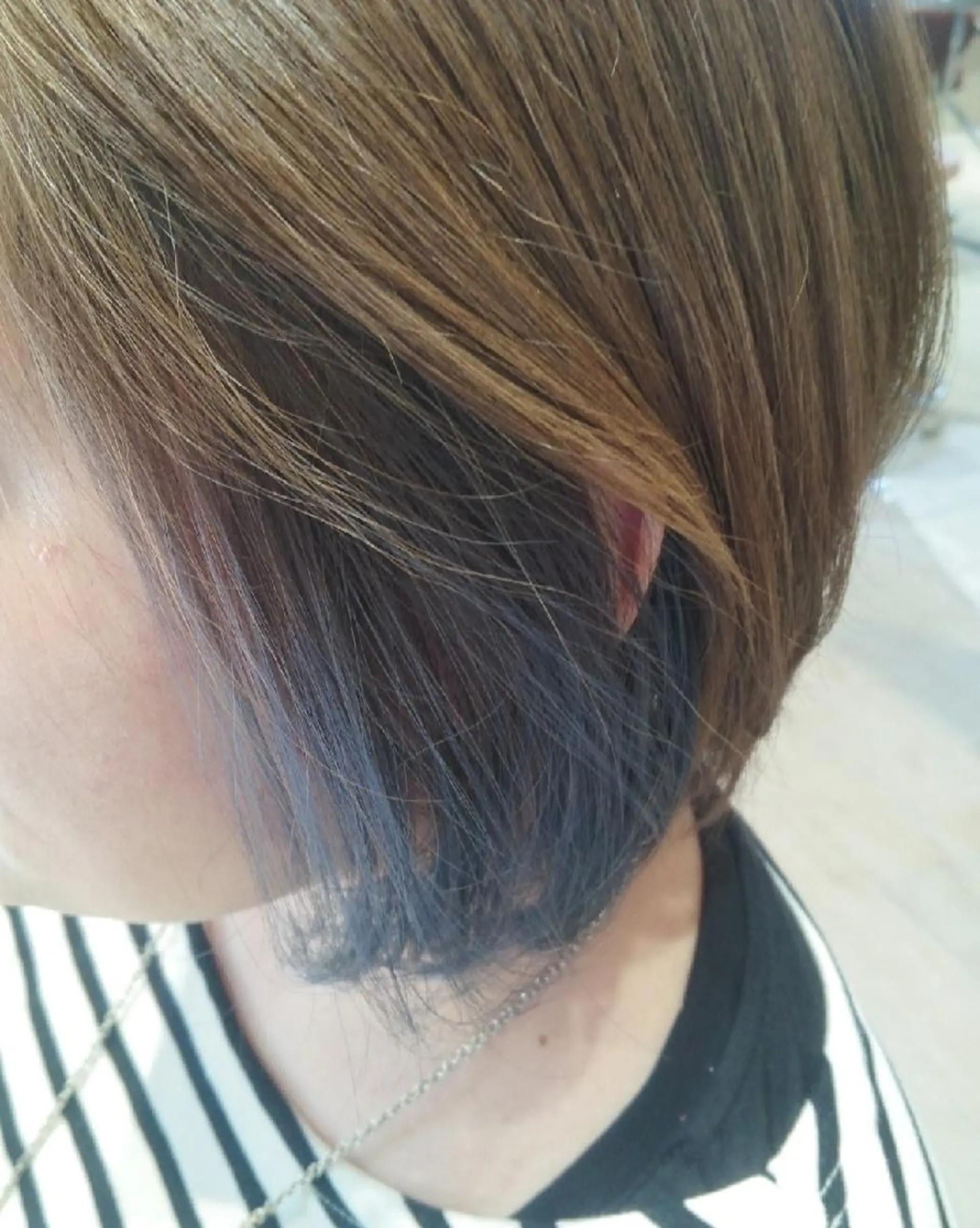 ショート カラー 嶋田 ゆきのヘアスタイル